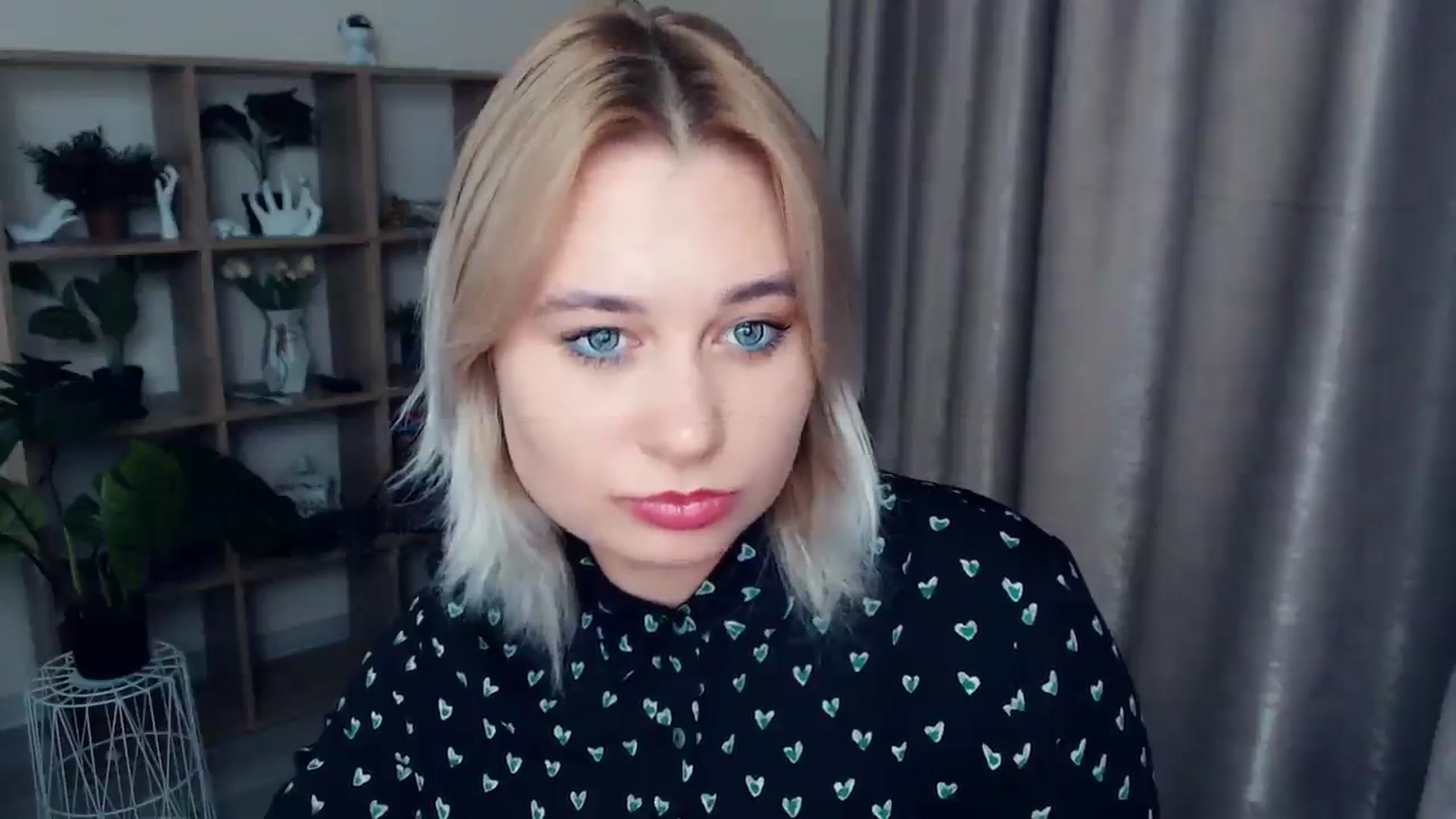 Gallery image thumbnail from Kukla_kolduna's myfreecams stream on, 11/29/2024, 18:30 image 14 of 20
