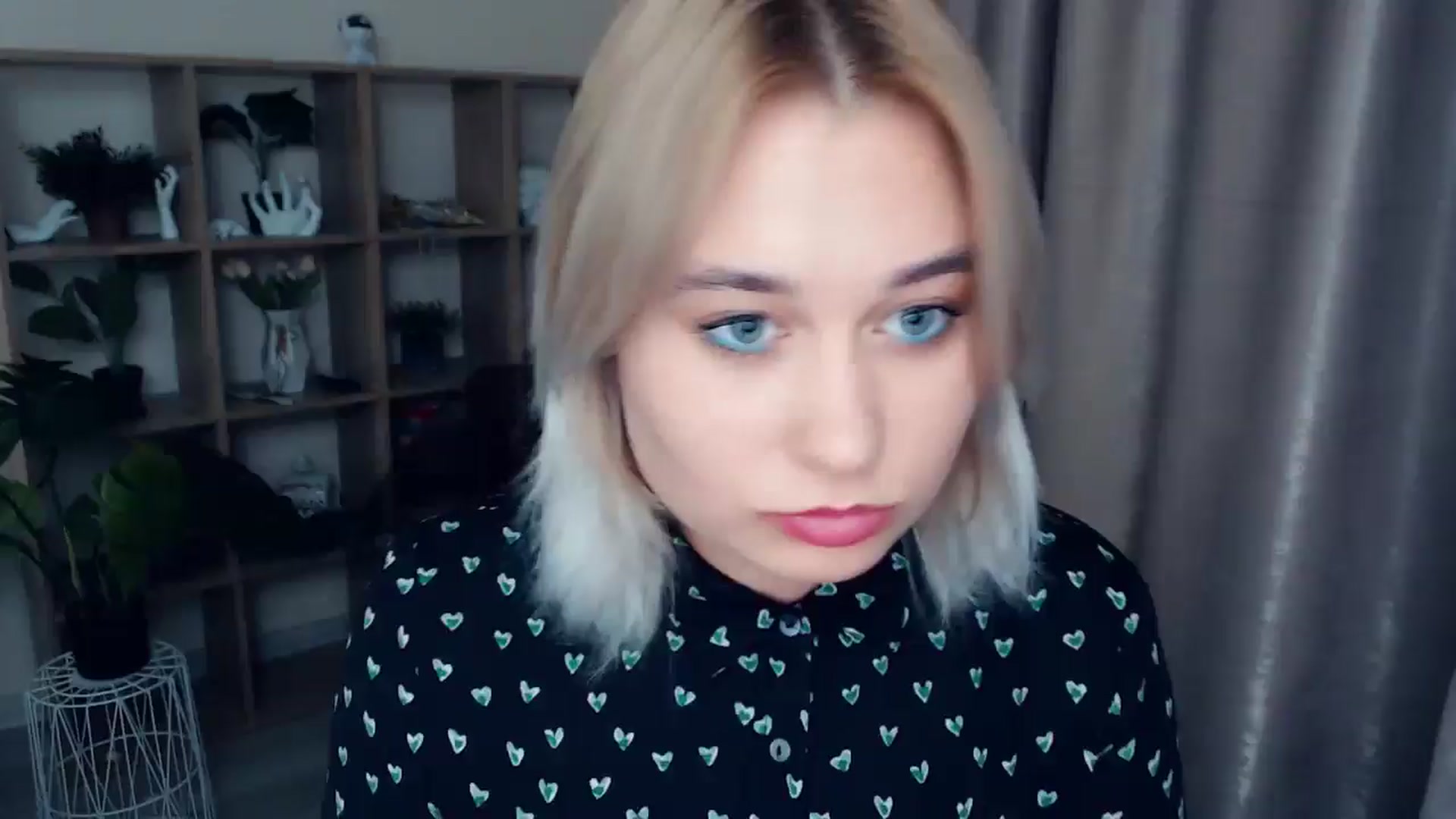Gallery image thumbnail from Kukla_kolduna's myfreecams stream on, 11/29/2024, 18:43 image 1 of 20