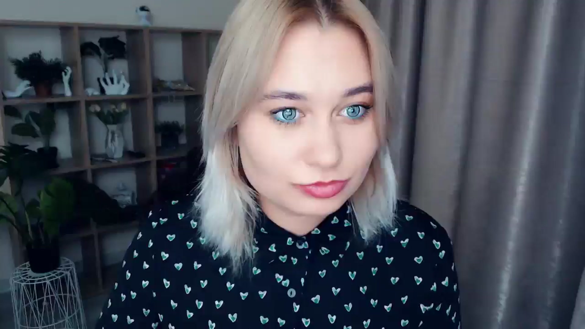 Gallery image thumbnail from Kukla_kolduna's myfreecams stream on, 11/29/2024, 18:43 image 2 of 20