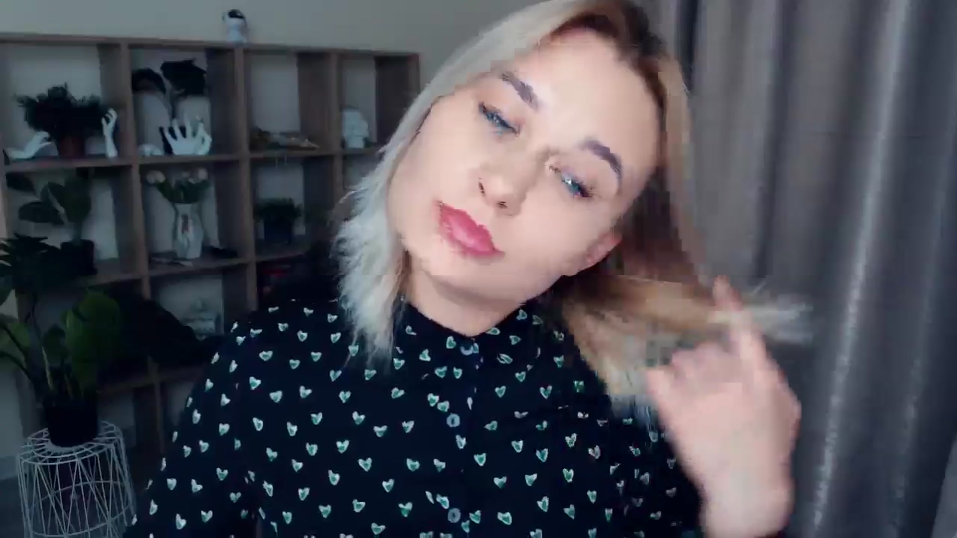 Gallery image thumbnail from Kukla_kolduna's myfreecams stream on, 11/29/2024, 18:43 image 5 of 20