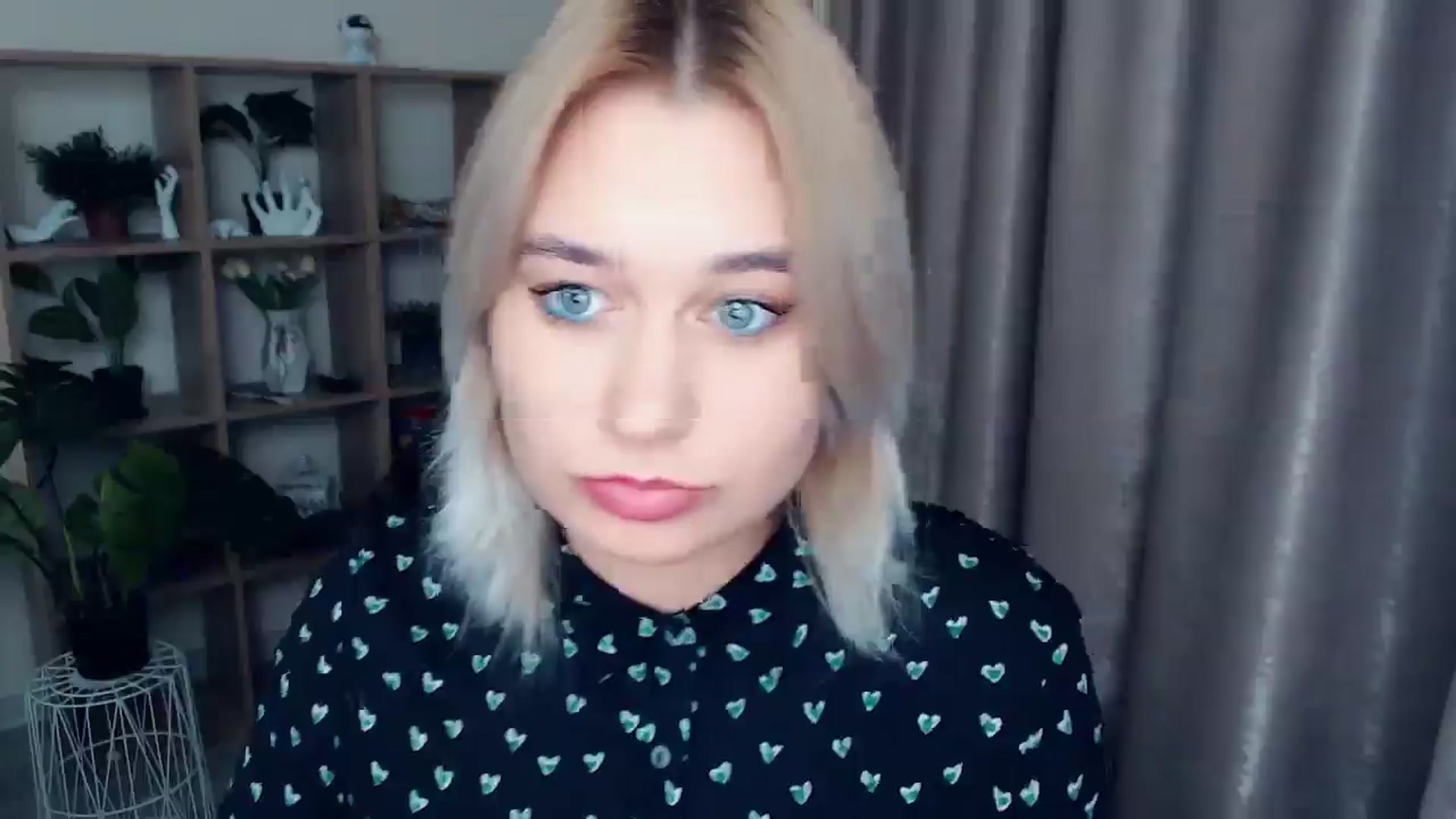 Gallery image thumbnail from Kukla_kolduna's myfreecams stream on, 11/29/2024, 18:43 image 14 of 20