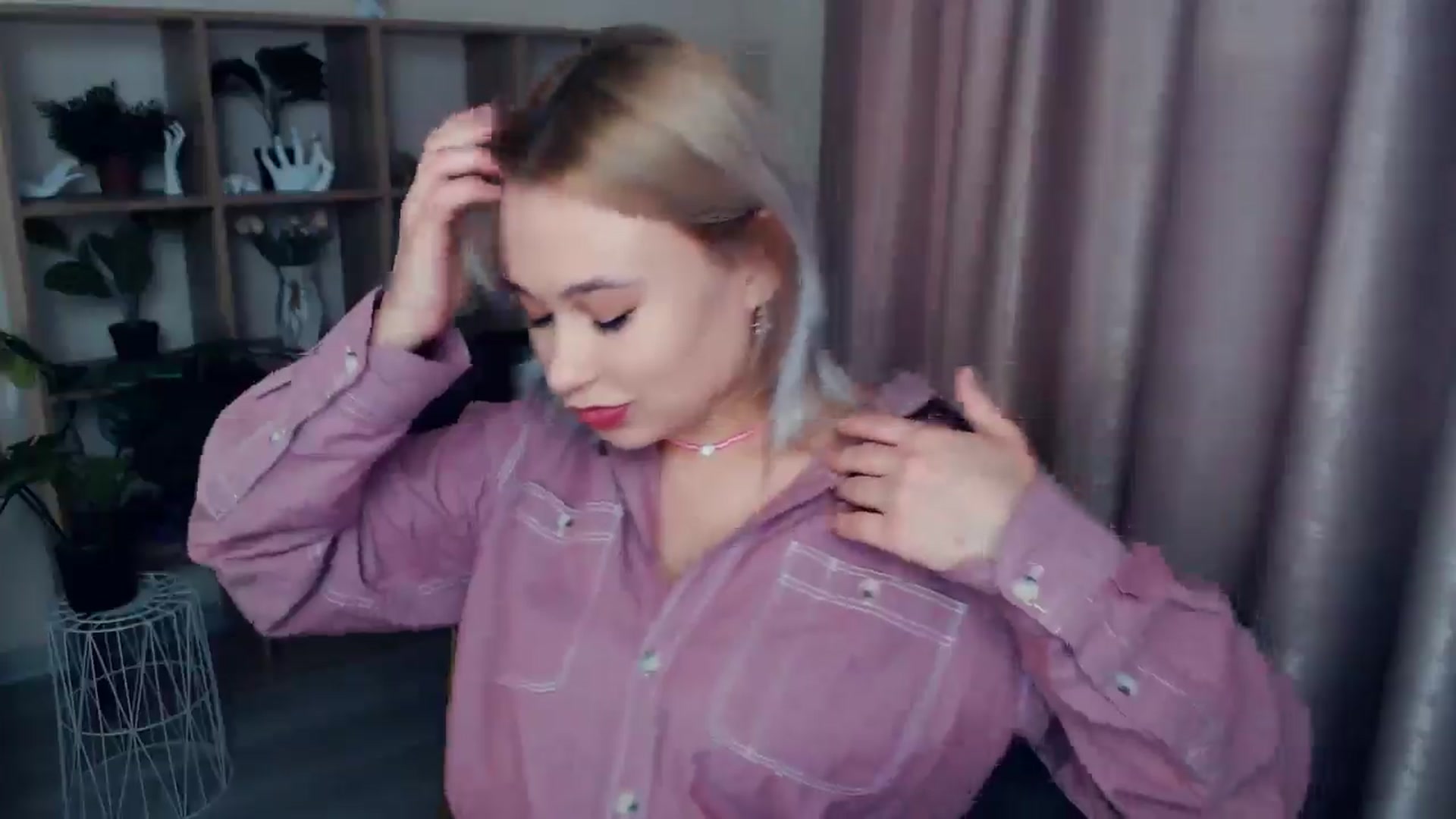 Gallery image thumbnail from Kukla_kolduna's myfreecams stream on, 11/30/2024, 13:16 image 7 of 20