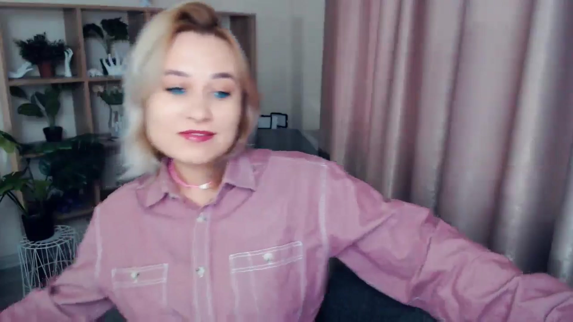 Gallery image thumbnail from Kukla_kolduna's myfreecams stream on, 11/30/2024, 13:16 image 4 of 20