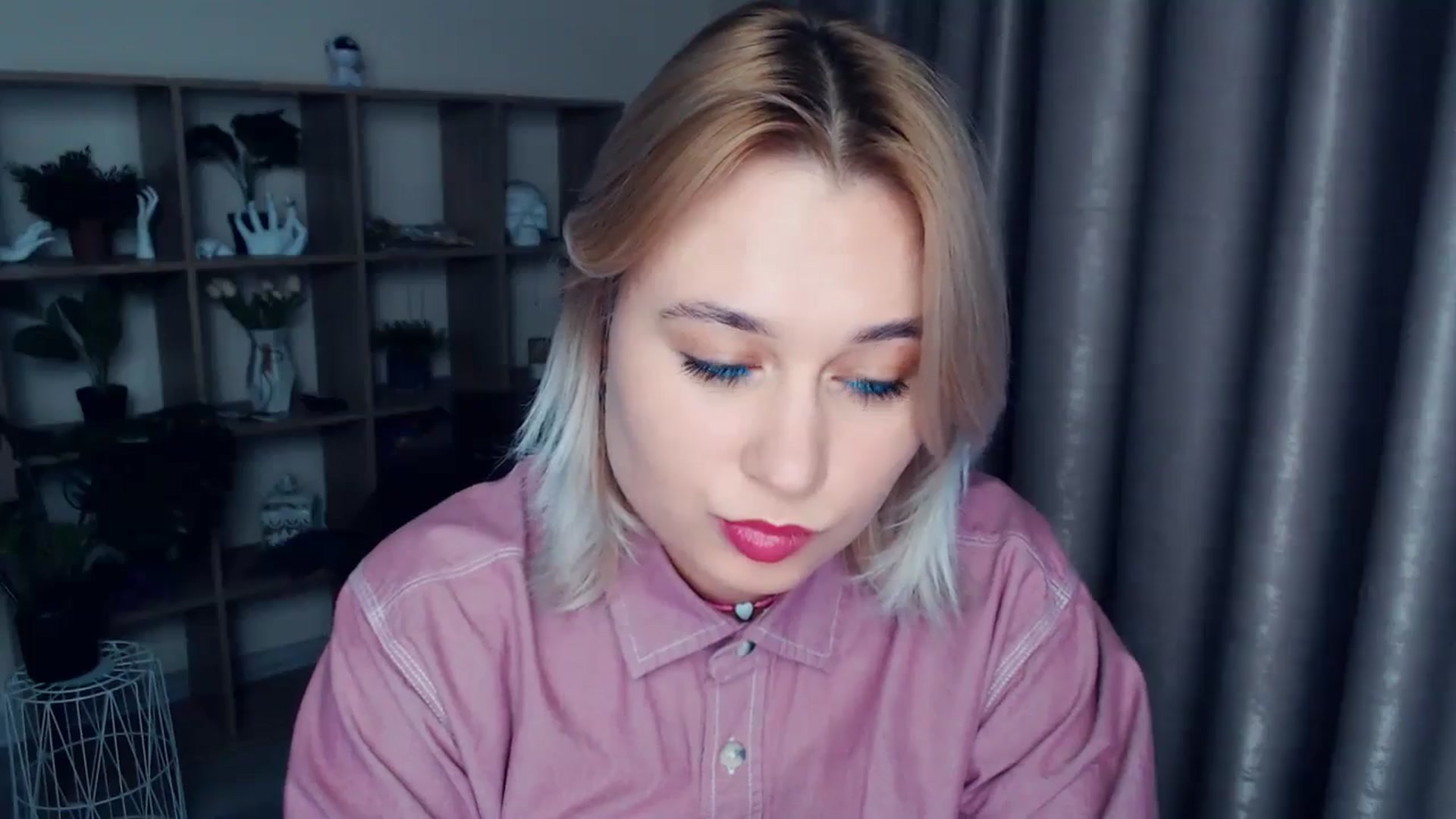 Gallery image thumbnail from Kukla_kolduna's myfreecams stream on, 11/30/2024, 15:47 image 2 of 20