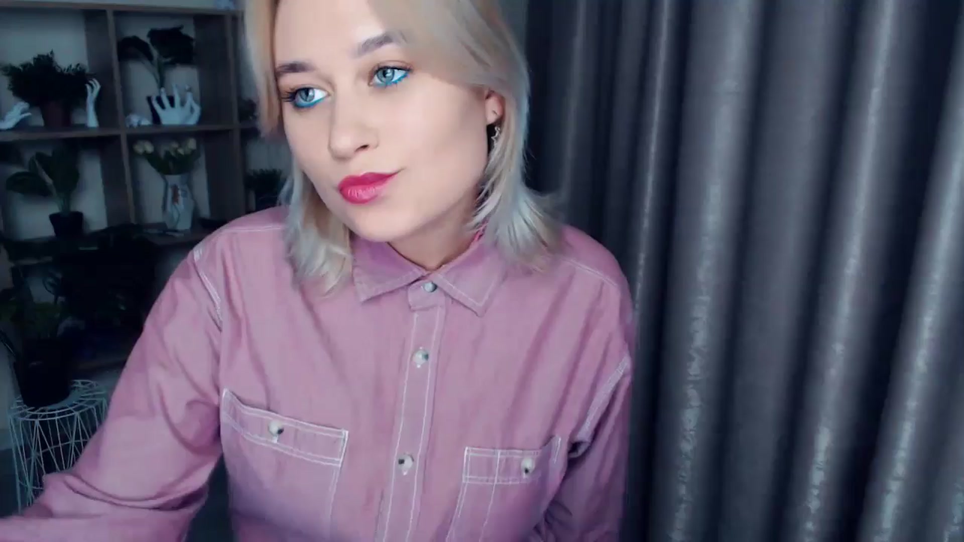 Gallery image thumbnail from Kukla_kolduna's myfreecams stream on, 11/30/2024, 15:47 image 1 of 20