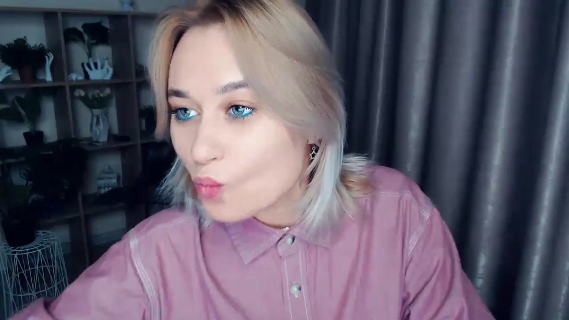 Gallery image thumbnail from Kukla_kolduna's myfreecams stream on, 11/30/2024, 15:47 image 20 of 20
