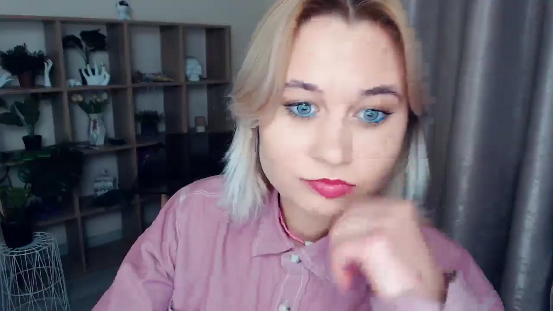 Gallery image thumbnail from Kukla_kolduna's myfreecams stream on, 11/30/2024, 19:36 image 15 of 20