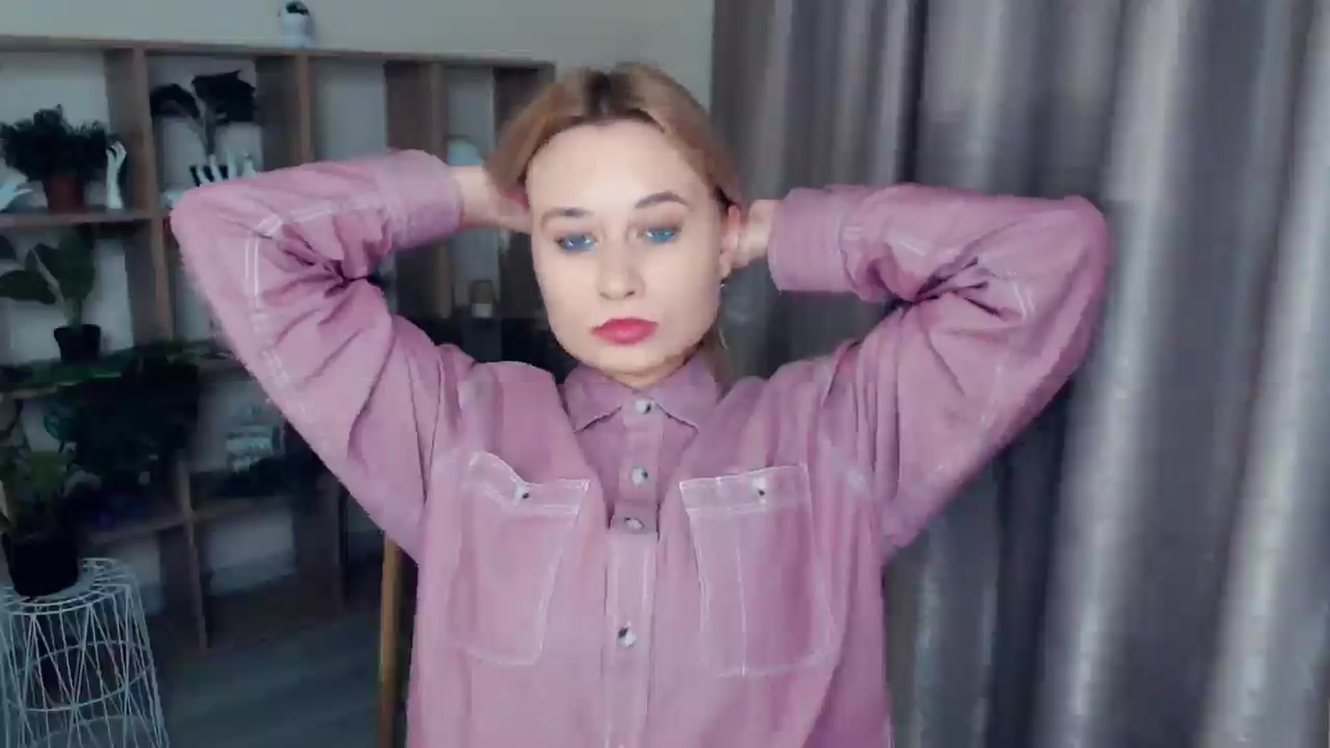 Gallery image thumbnail from Kukla_kolduna's myfreecams stream on, 11/30/2024, 19:36 image 13 of 20