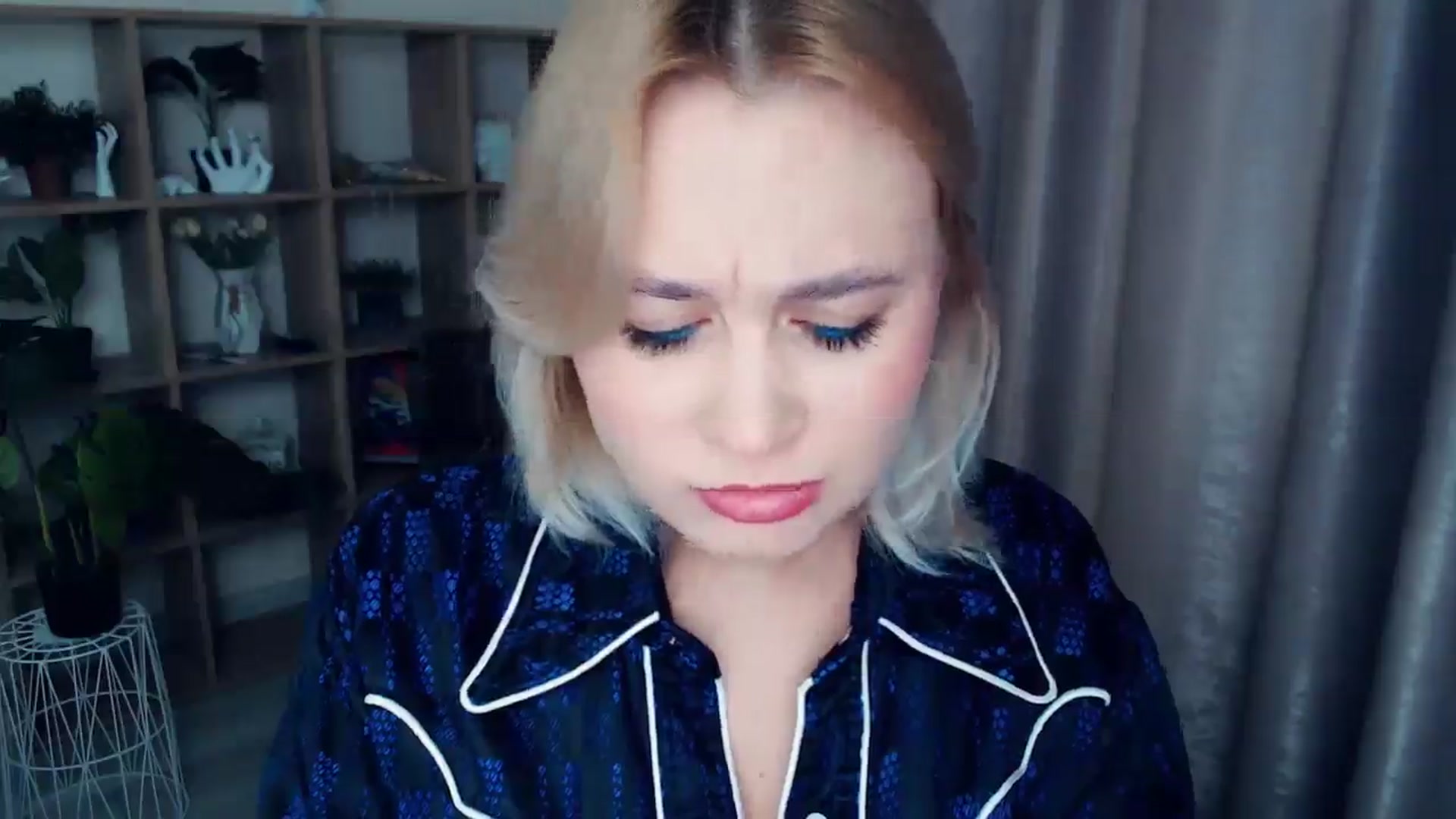 Gallery image thumbnail from Kukla_kolduna's myfreecams stream on, 12/01/2024, 14:09 image 13 of 20