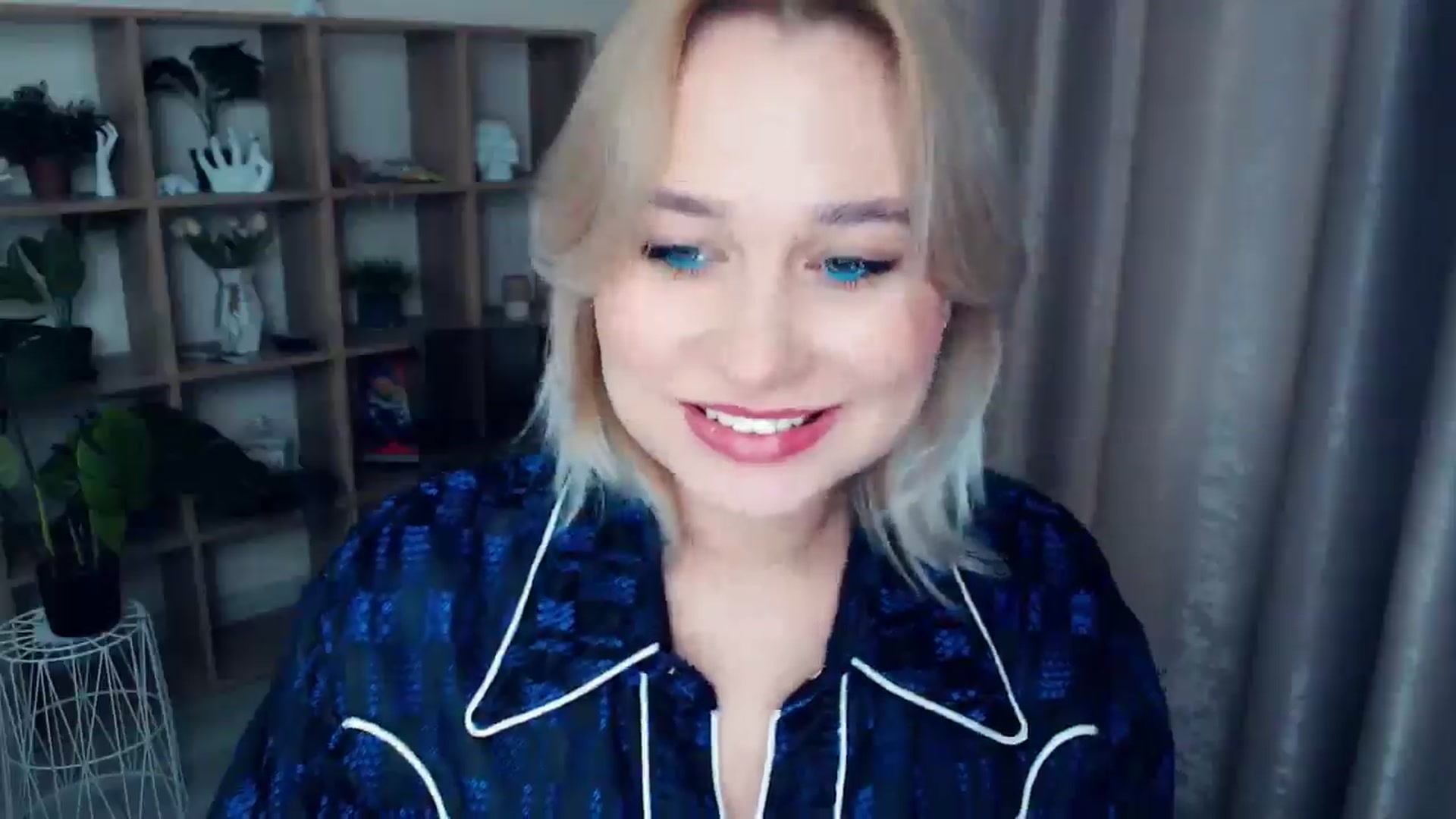 Gallery image thumbnail from Kukla_kolduna's myfreecams stream on, 12/01/2024, 14:09 image 15 of 20