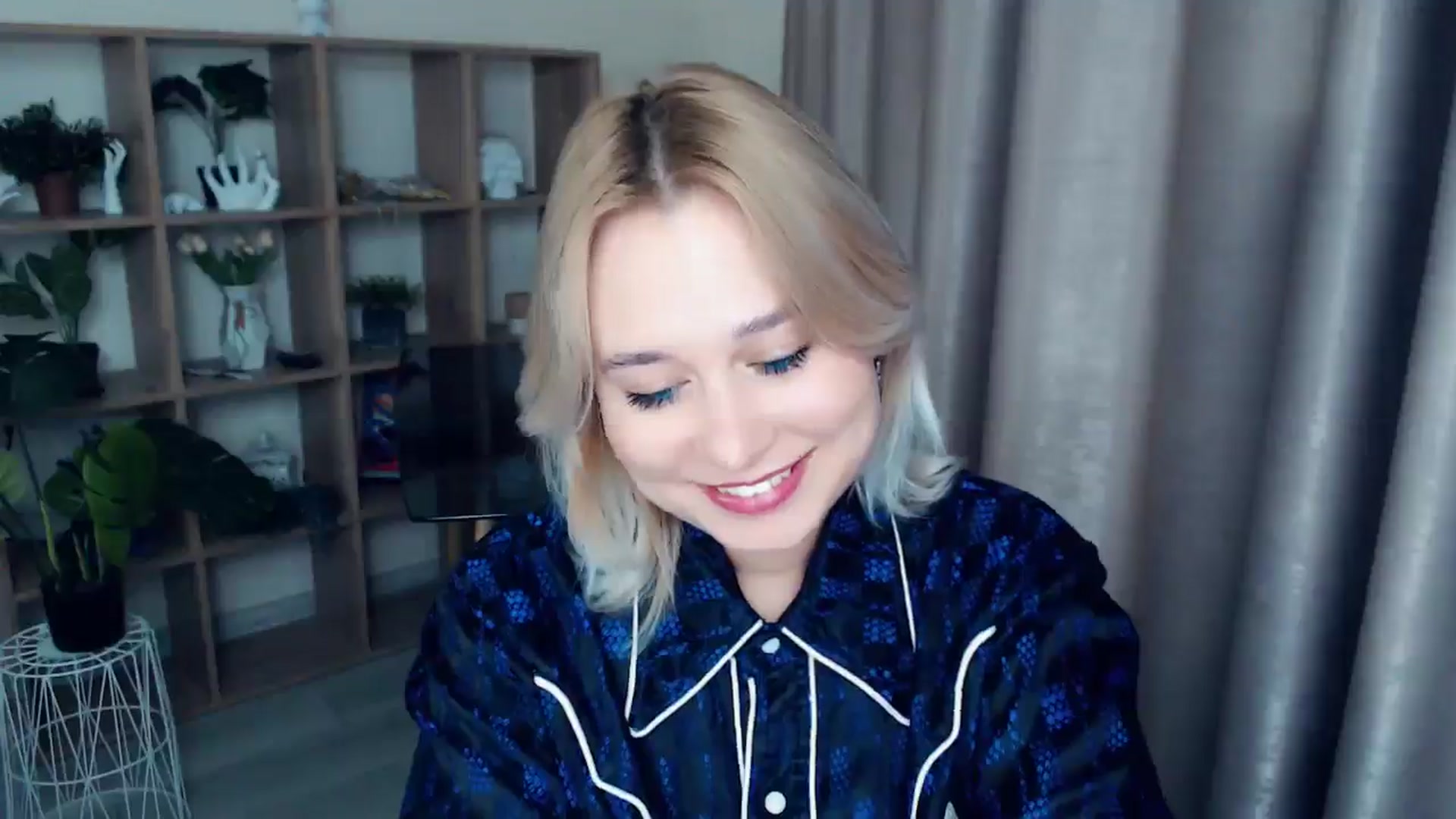 Gallery image thumbnail from Kukla_kolduna's myfreecams stream on, 12/01/2024, 17:18 image 18 of 20