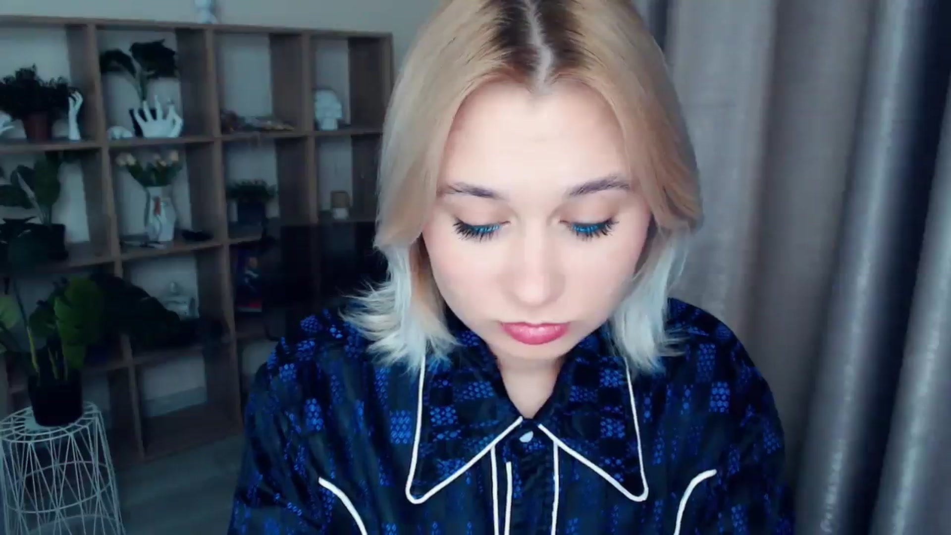Gallery image thumbnail from Kukla_kolduna's myfreecams stream on, 12/01/2024, 17:18 image 13 of 20