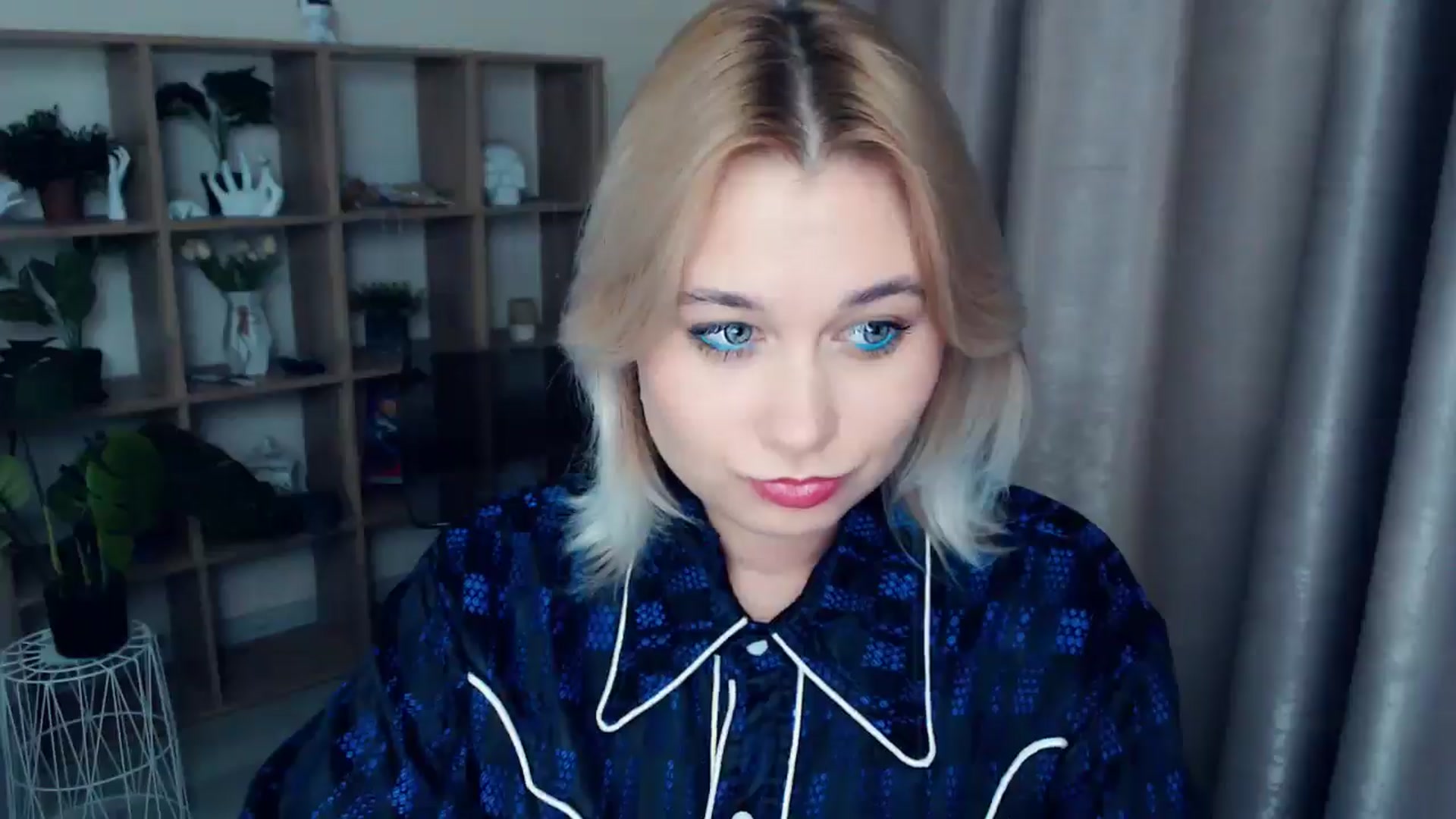 Gallery image thumbnail from Kukla_kolduna's myfreecams stream on, 12/01/2024, 18:34 image 13 of 20