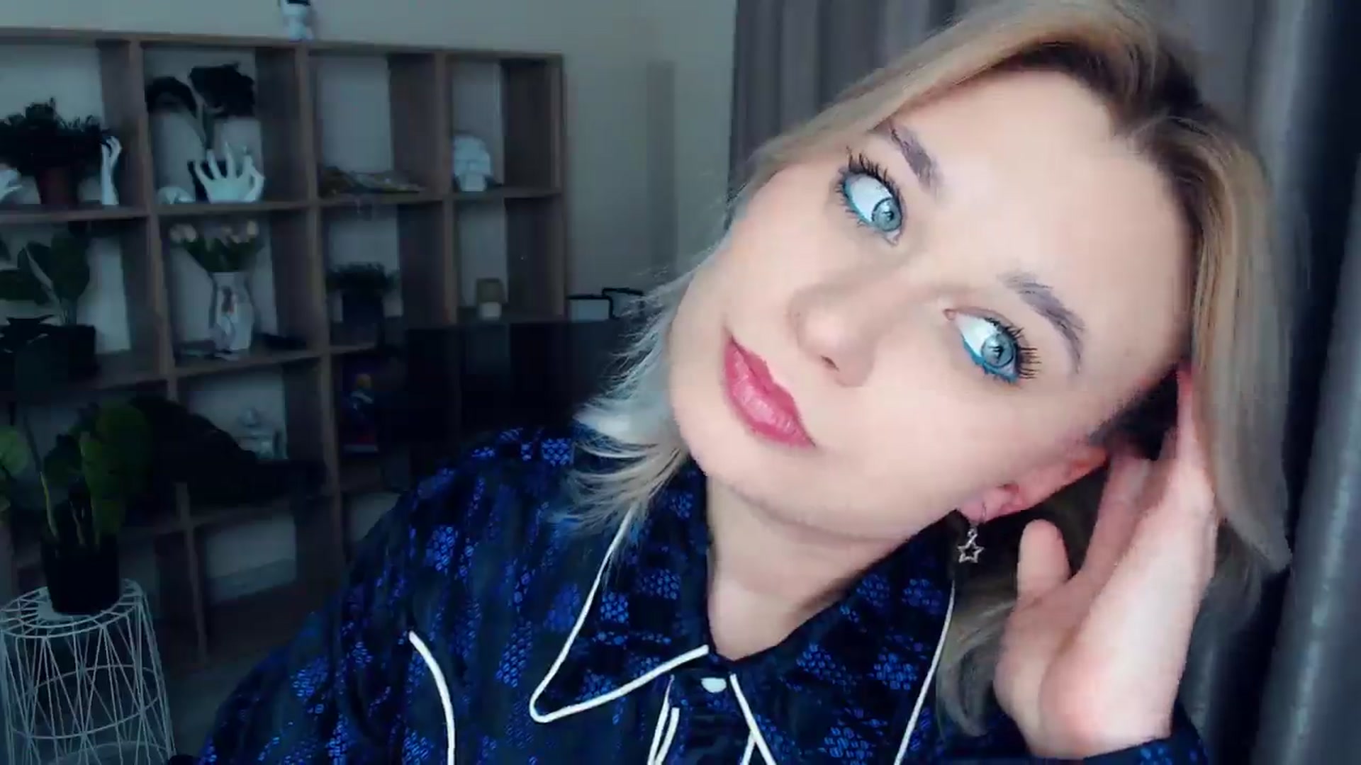 Gallery image thumbnail from Kukla_kolduna's myfreecams stream on, 12/01/2024, 18:34 image 9 of 20