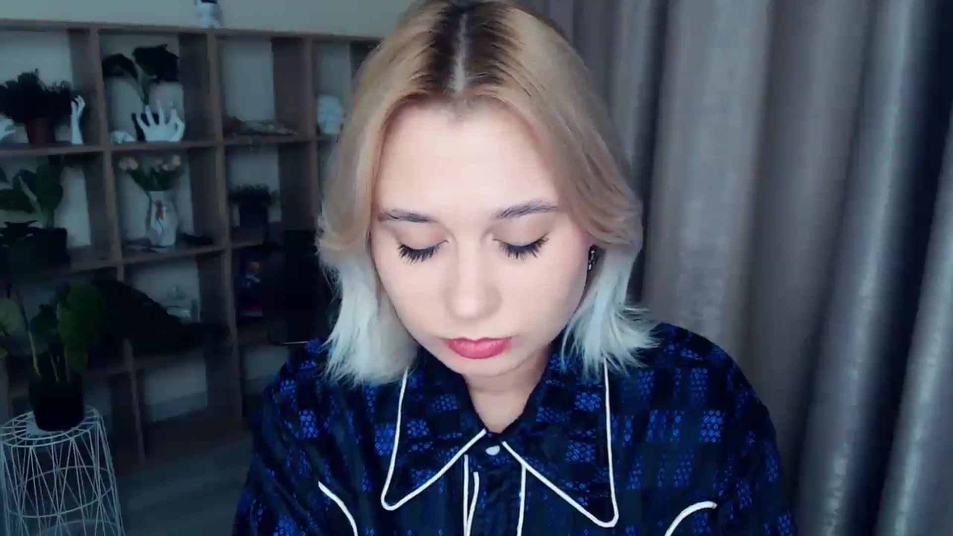 Gallery image thumbnail from Kukla_kolduna's myfreecams stream on, 12/01/2024, 19:06 image 3 of 20