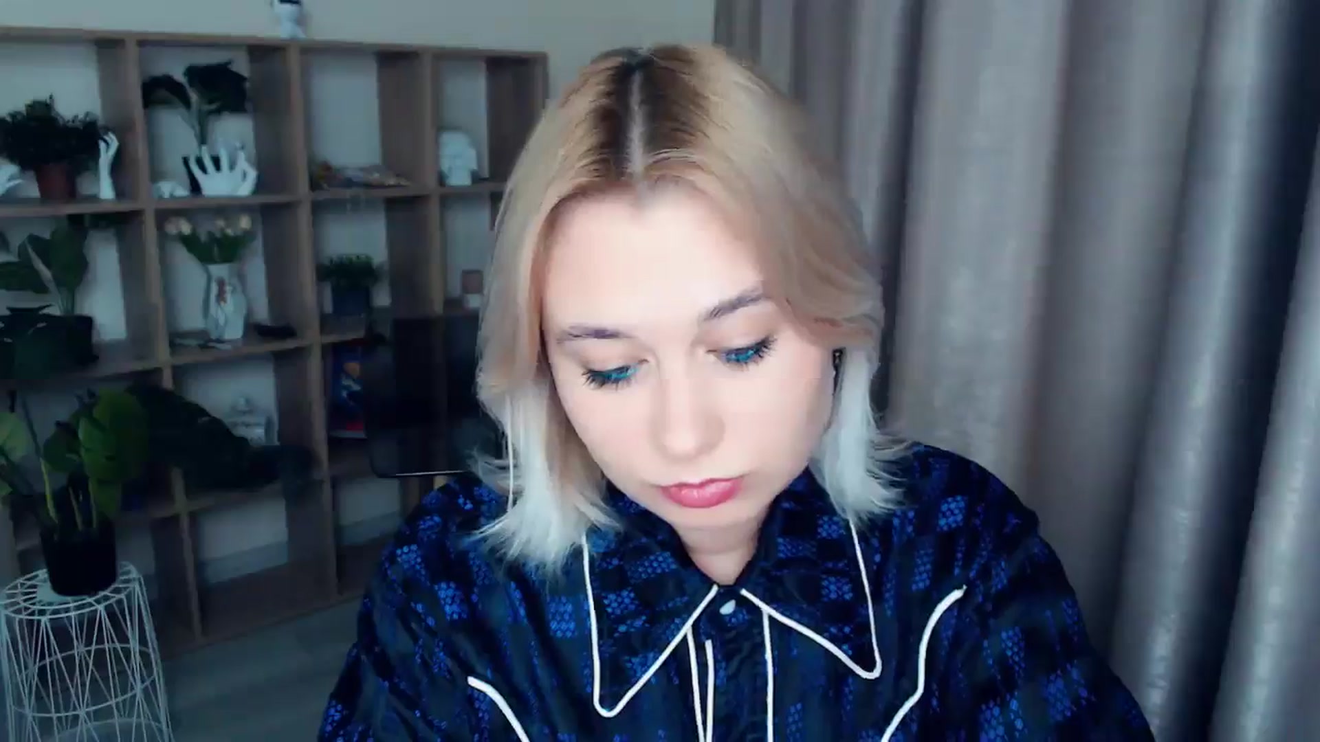 Gallery image thumbnail from Kukla_kolduna's myfreecams stream on, 12/01/2024, 19:06 image 10 of 20