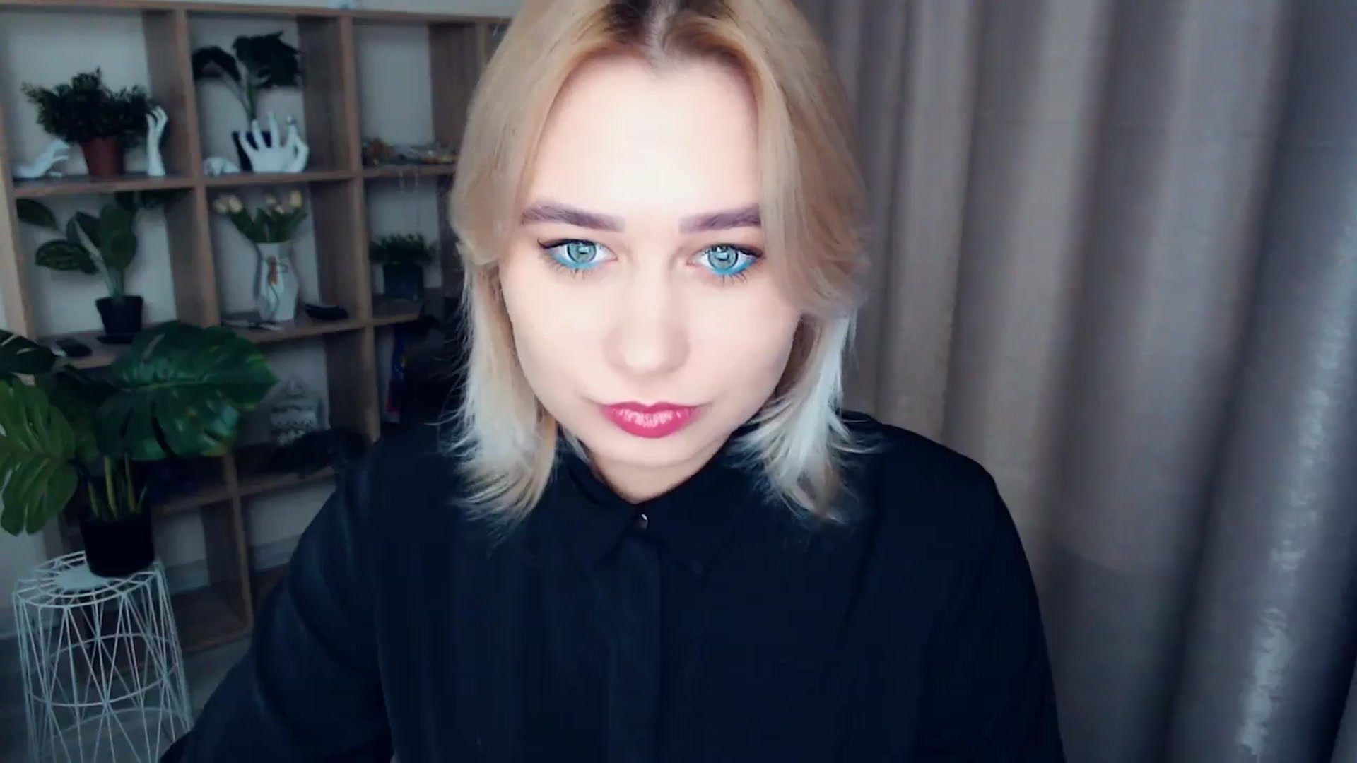 Gallery image thumbnail from Kukla_kolduna's myfreecams stream on, 12/04/2024, 14:14 image 14 of 20