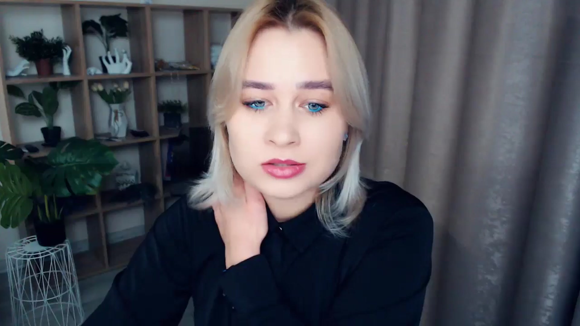 Gallery image thumbnail from Kukla_kolduna's myfreecams stream on, 12/04/2024, 14:14 image 17 of 20