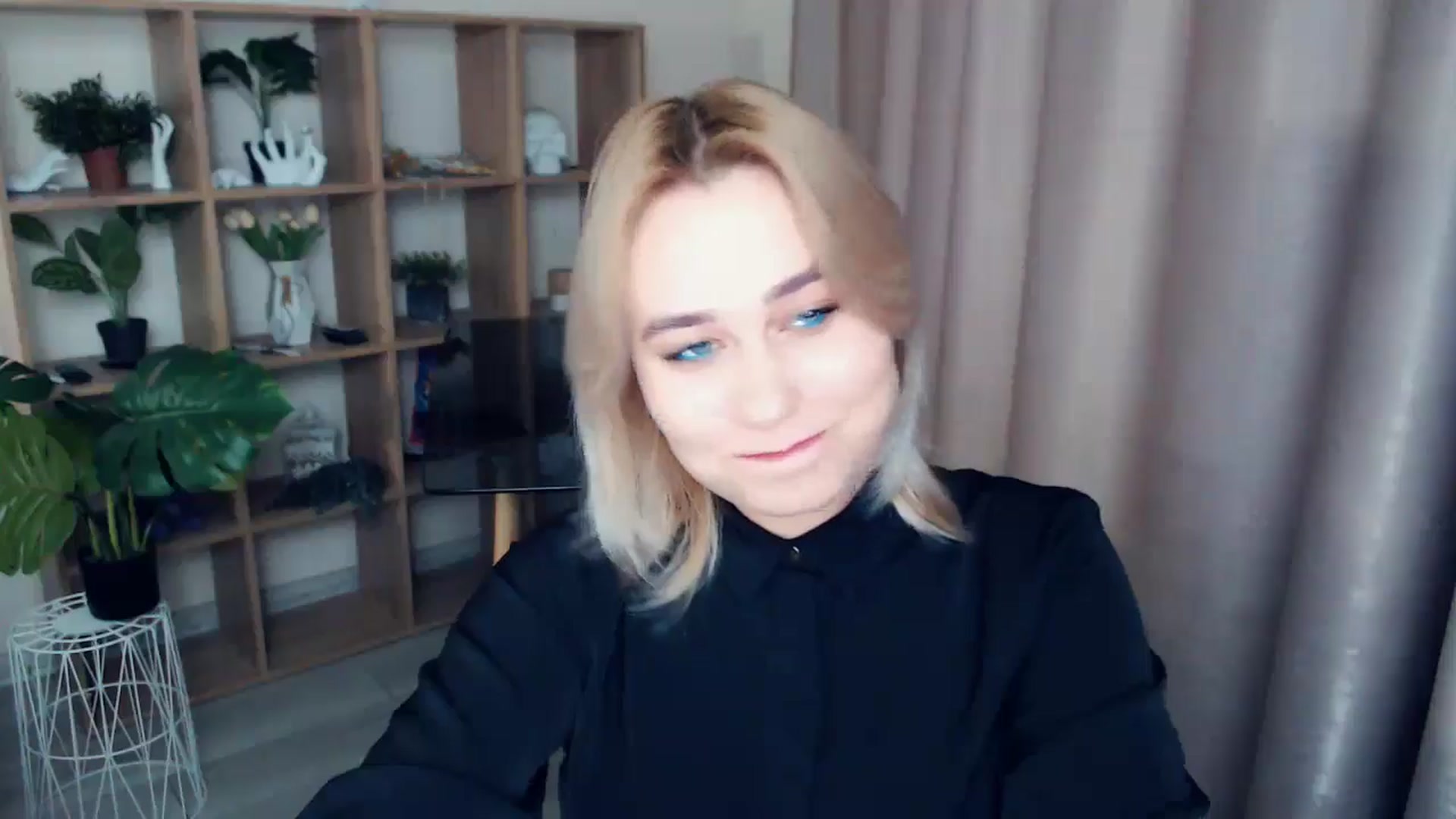 Gallery image thumbnail from Kukla_kolduna's myfreecams stream on, 12/04/2024, 14:14 image 9 of 20