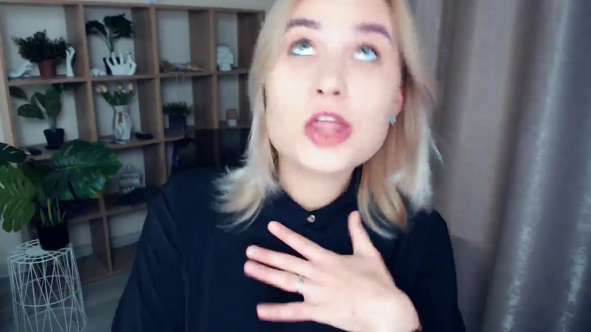 Gallery image thumbnail from Kukla_kolduna's myfreecams stream on, 12/04/2024, 14:14 image 19 of 20
