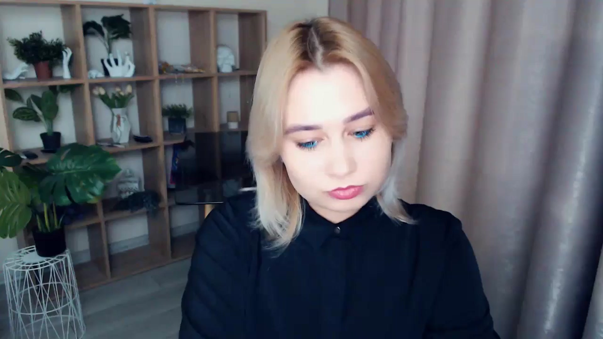 Gallery image thumbnail from Kukla_kolduna's myfreecams stream on, 12/04/2024, 14:14 image 8 of 20