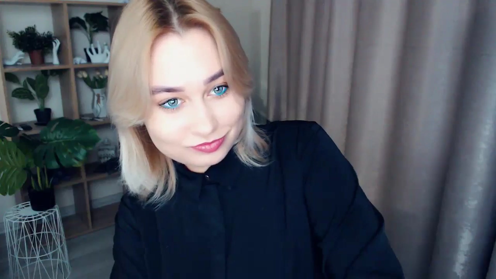 Gallery image thumbnail from Kukla_kolduna's myfreecams stream on, 12/04/2024, 14:14 image 13 of 20