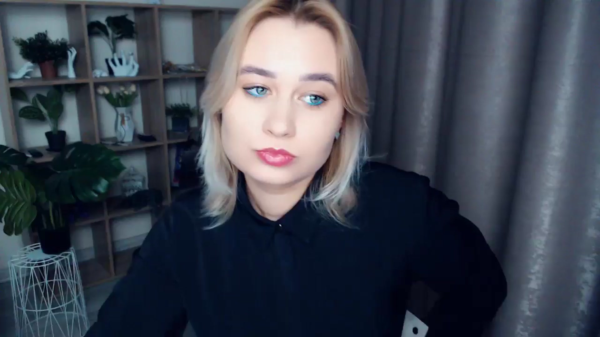 Gallery image thumbnail from Kukla_kolduna's myfreecams stream on, 12/04/2024, 15:33 image 1 of 20