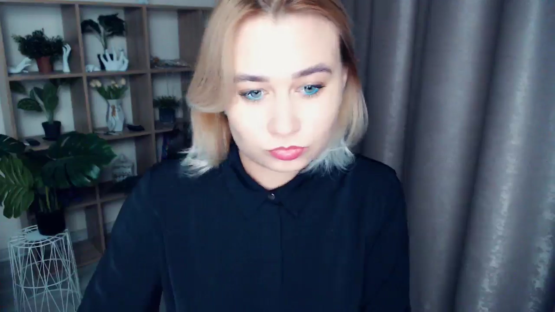 Gallery image thumbnail from Kukla_kolduna's myfreecams stream on, 12/04/2024, 15:33 image 6 of 20