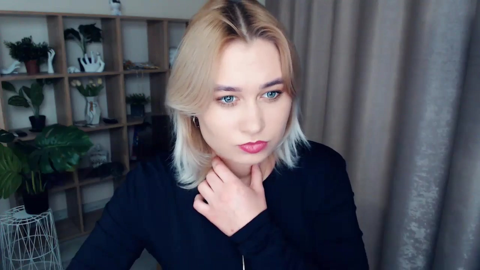 Gallery image thumbnail from Kukla_kolduna's myfreecams stream on, 12/05/2024, 14:41 image 15 of 20