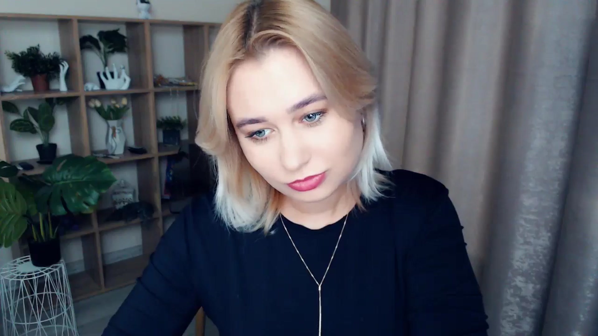 Gallery image thumbnail from Kukla_kolduna's myfreecams stream on, 12/05/2024, 14:41 image 11 of 20