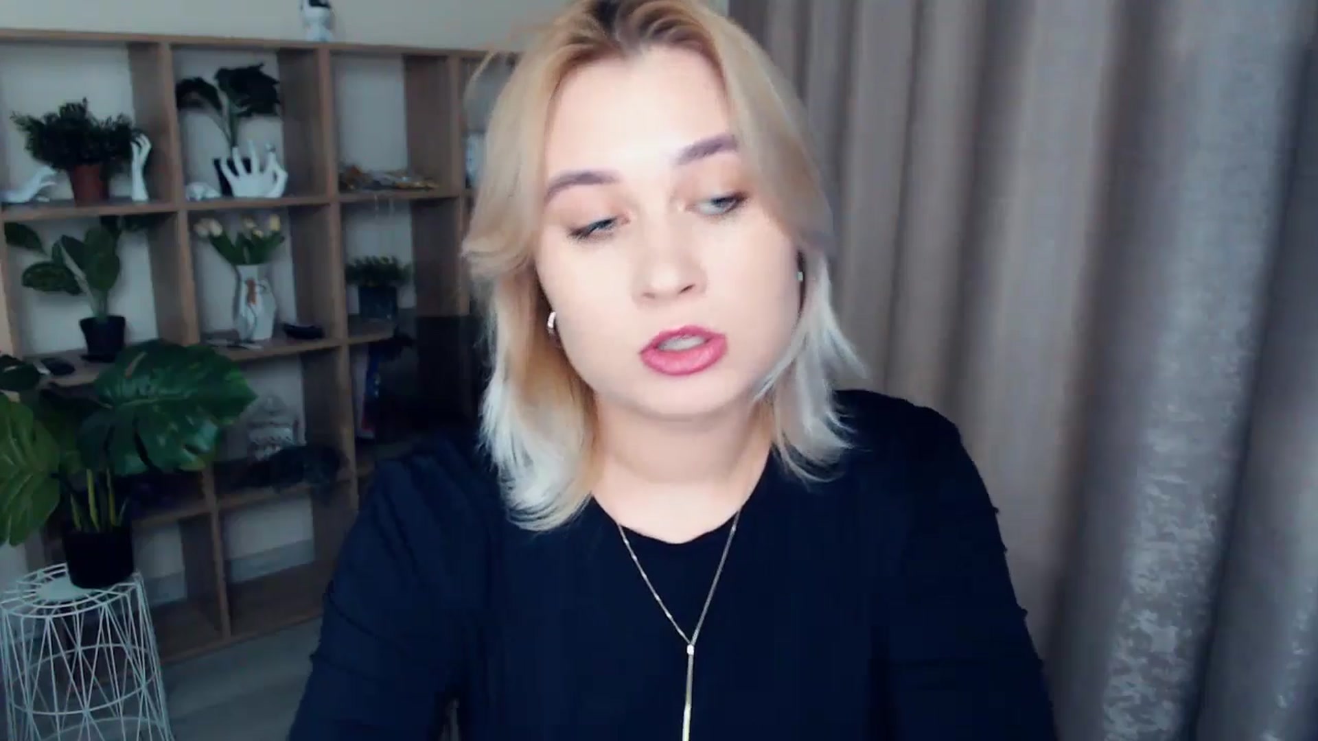 Gallery image thumbnail from Kukla_kolduna's myfreecams stream on, 12/05/2024, 14:41 image 17 of 20