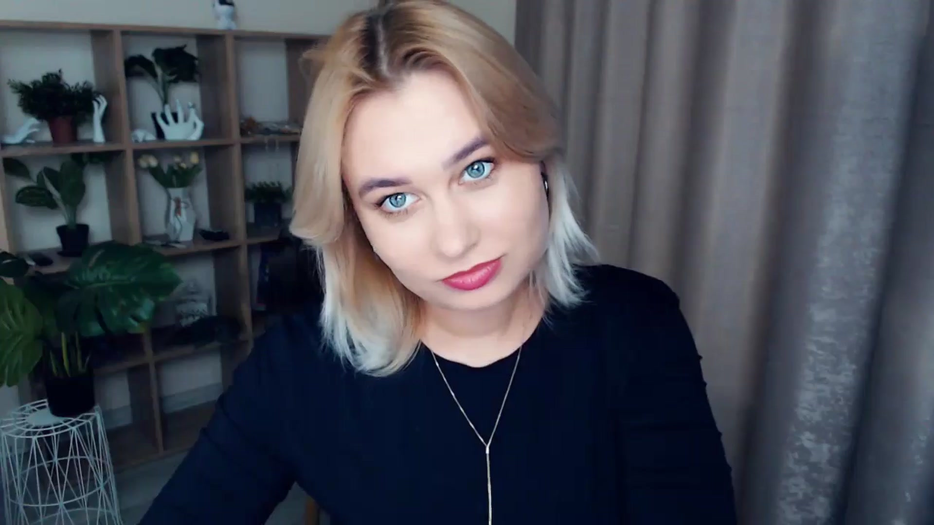 Gallery image thumbnail from Kukla_kolduna's myfreecams stream on, 12/05/2024, 14:41 image 14 of 20