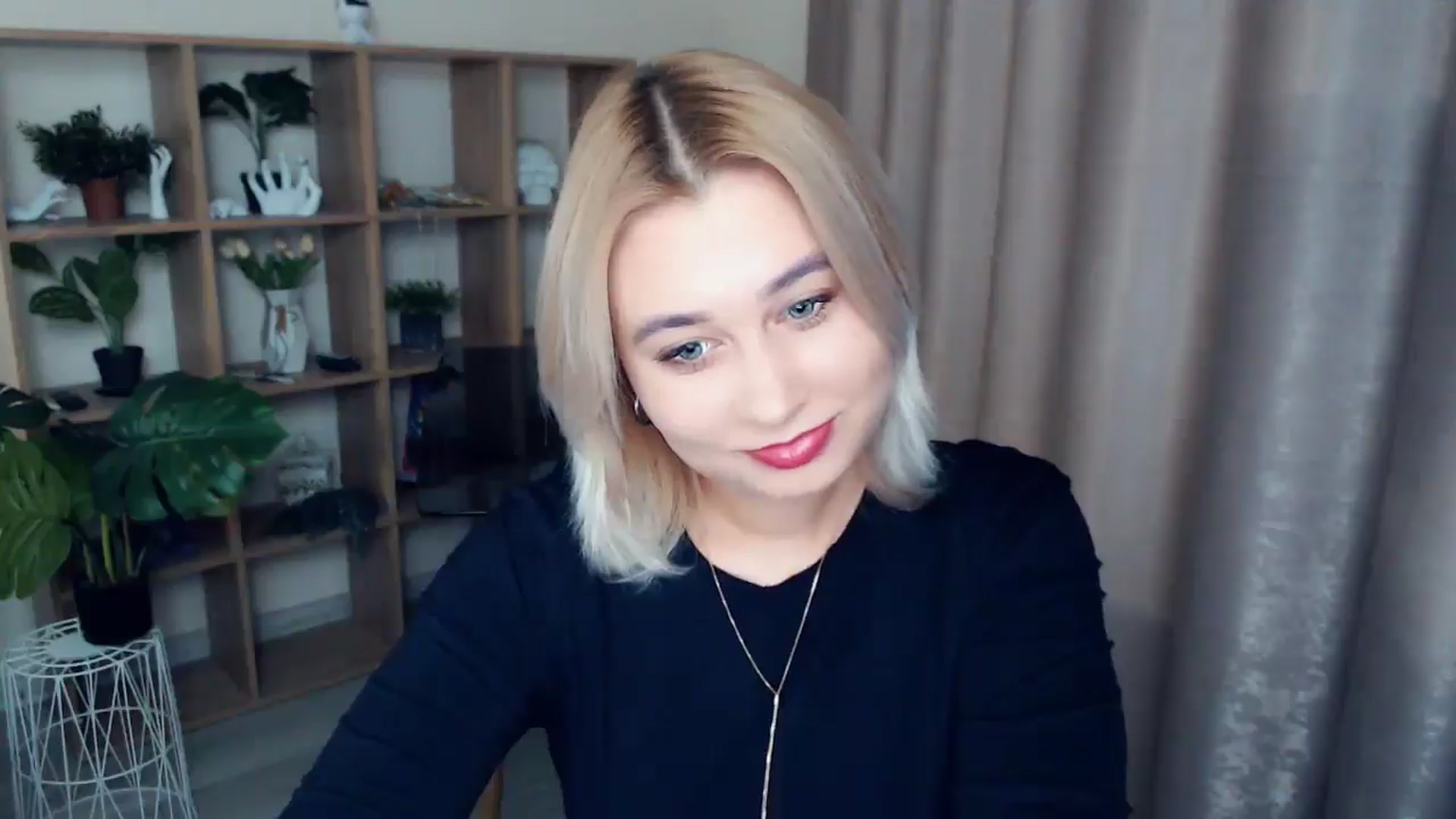Gallery image thumbnail from Kukla_kolduna's myfreecams stream on, 12/05/2024, 17:16 image 11 of 20