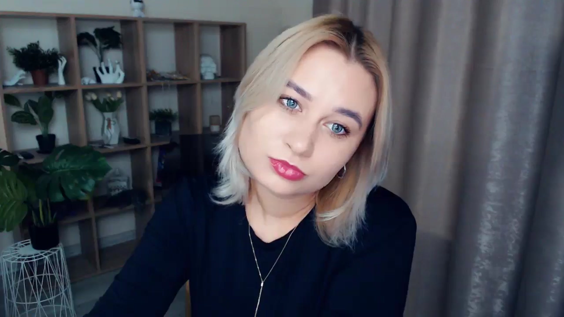 Gallery image thumbnail from Kukla_kolduna's myfreecams stream on, 12/05/2024, 17:16 image 9 of 20