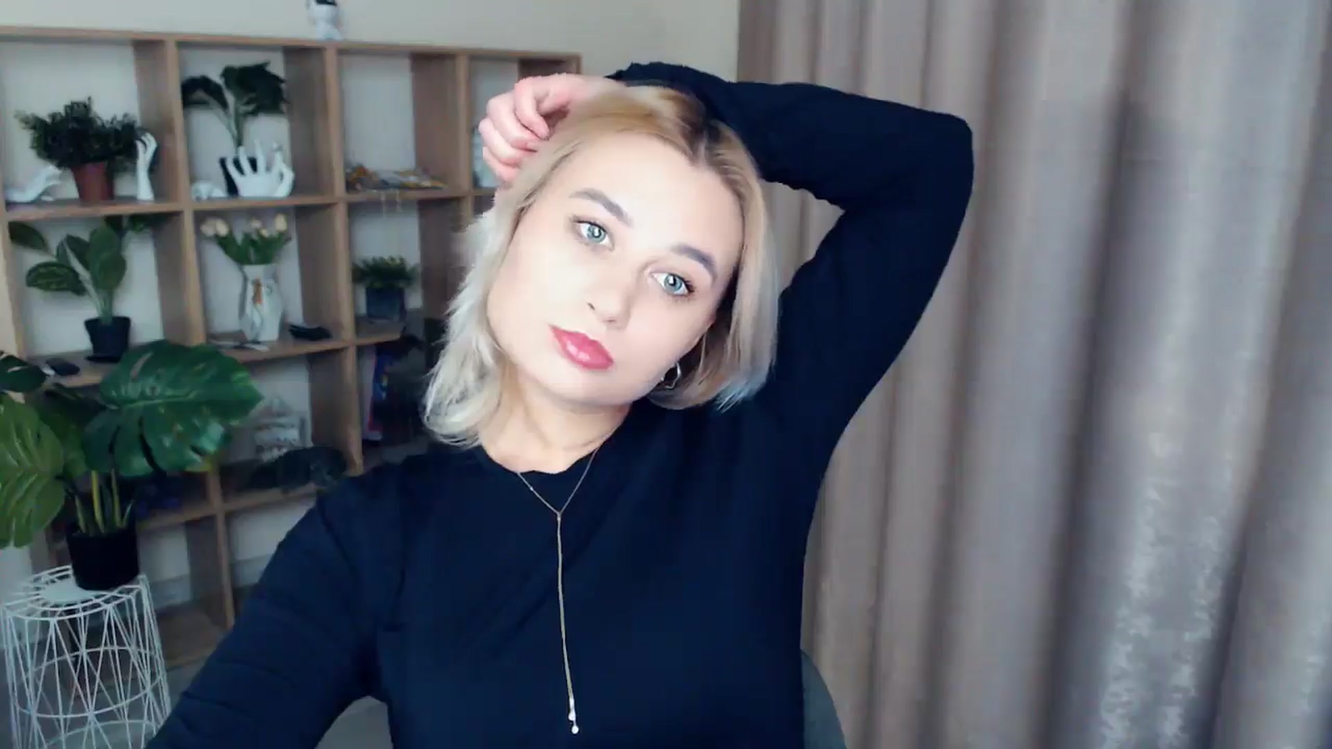 Gallery image thumbnail from Kukla_kolduna's myfreecams stream on, 12/05/2024, 17:16 image 17 of 20