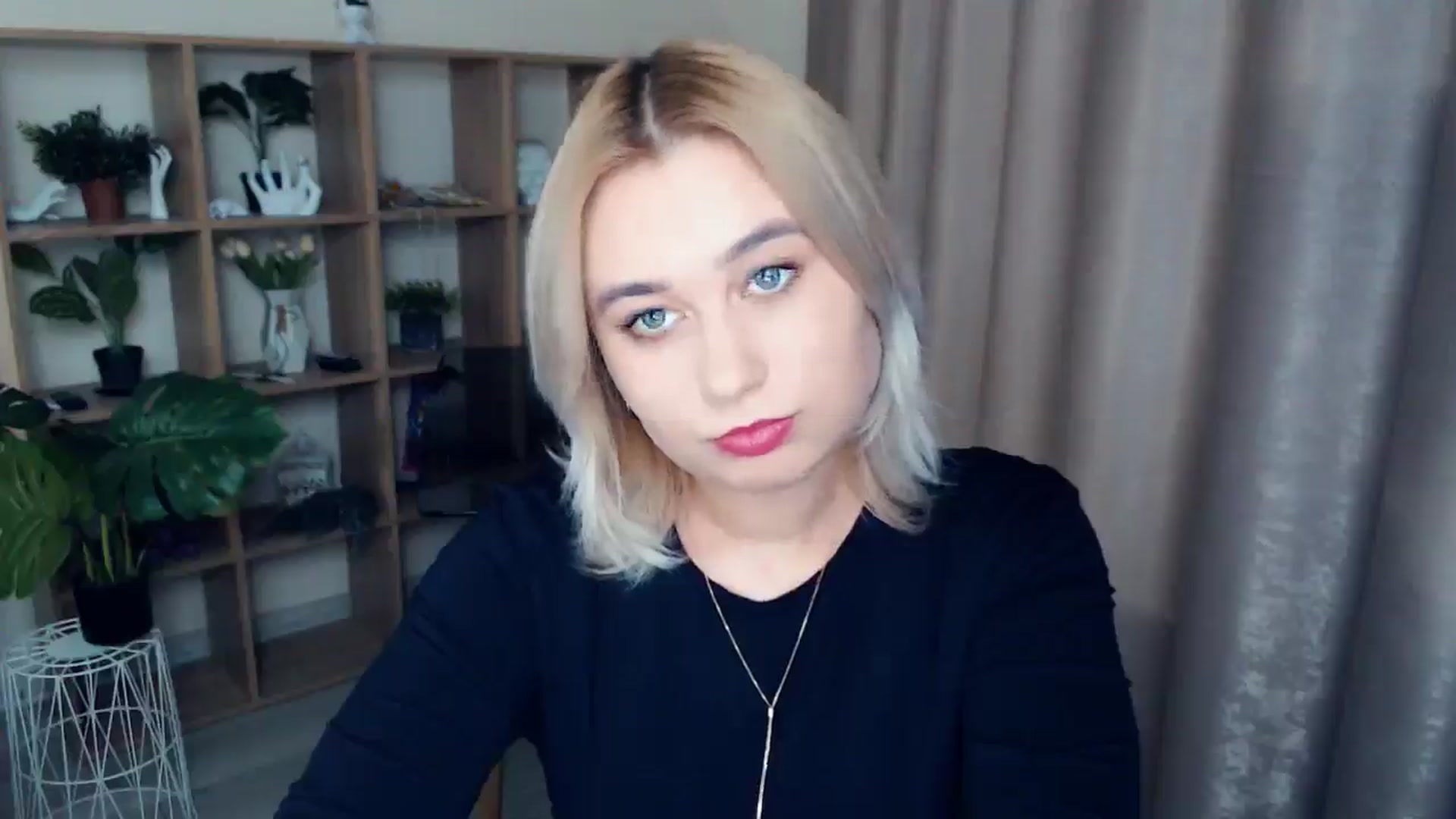 Gallery image thumbnail from Kukla_kolduna's myfreecams stream on, 12/05/2024, 17:16 image 6 of 20