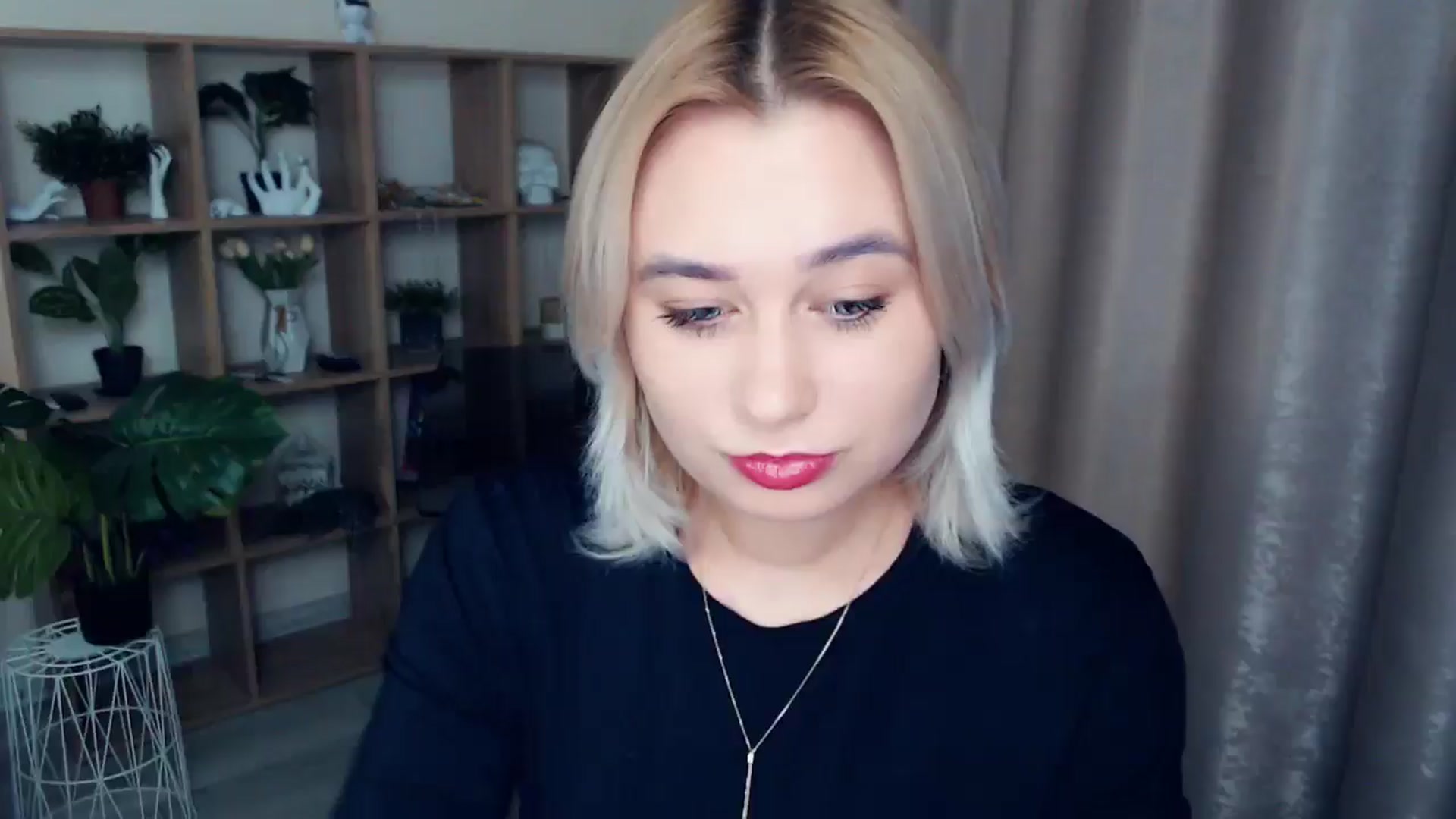 Gallery image thumbnail from Kukla_kolduna's myfreecams stream on, 12/05/2024, 17:16 image 7 of 20