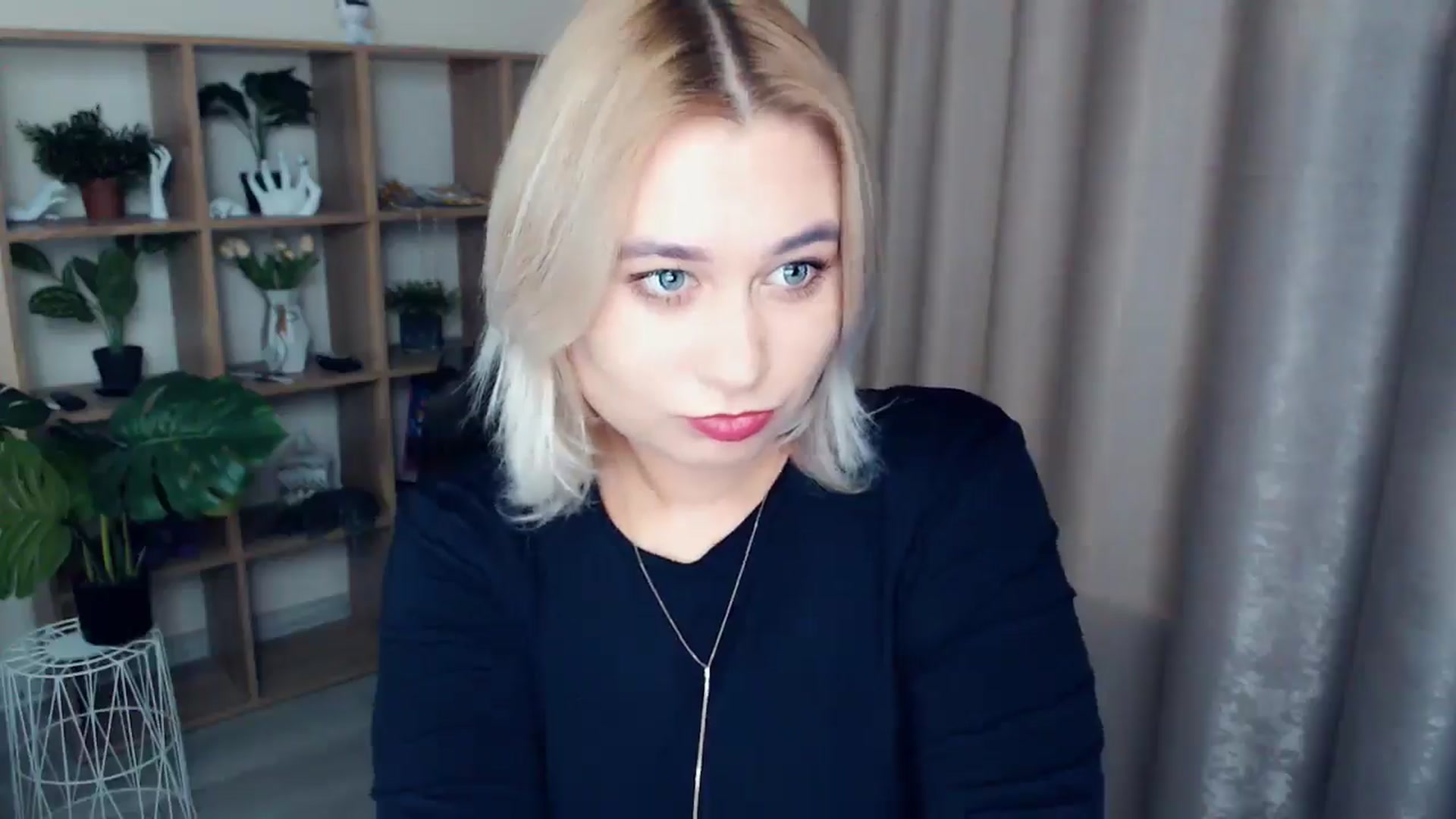 Gallery image thumbnail from Kukla_kolduna's myfreecams stream on, 12/05/2024, 17:16 image 3 of 20