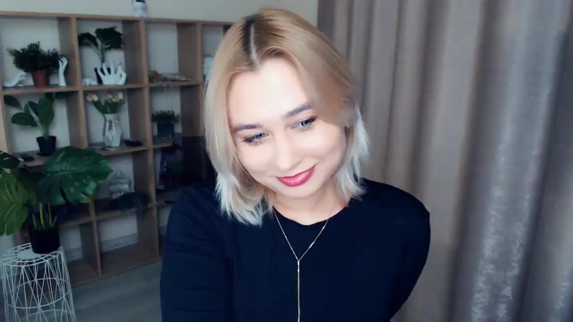 Gallery image thumbnail from Kukla_kolduna's myfreecams stream on, 12/05/2024, 17:16 image 15 of 20