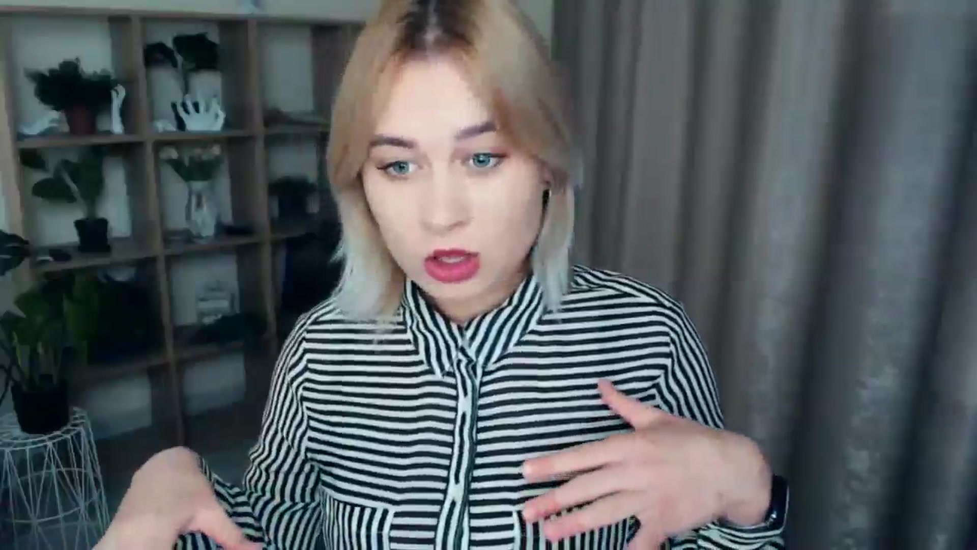 Gallery image thumbnail from Kukla_kolduna's myfreecams stream on, 12/06/2024, 16:52 image 3 of 20