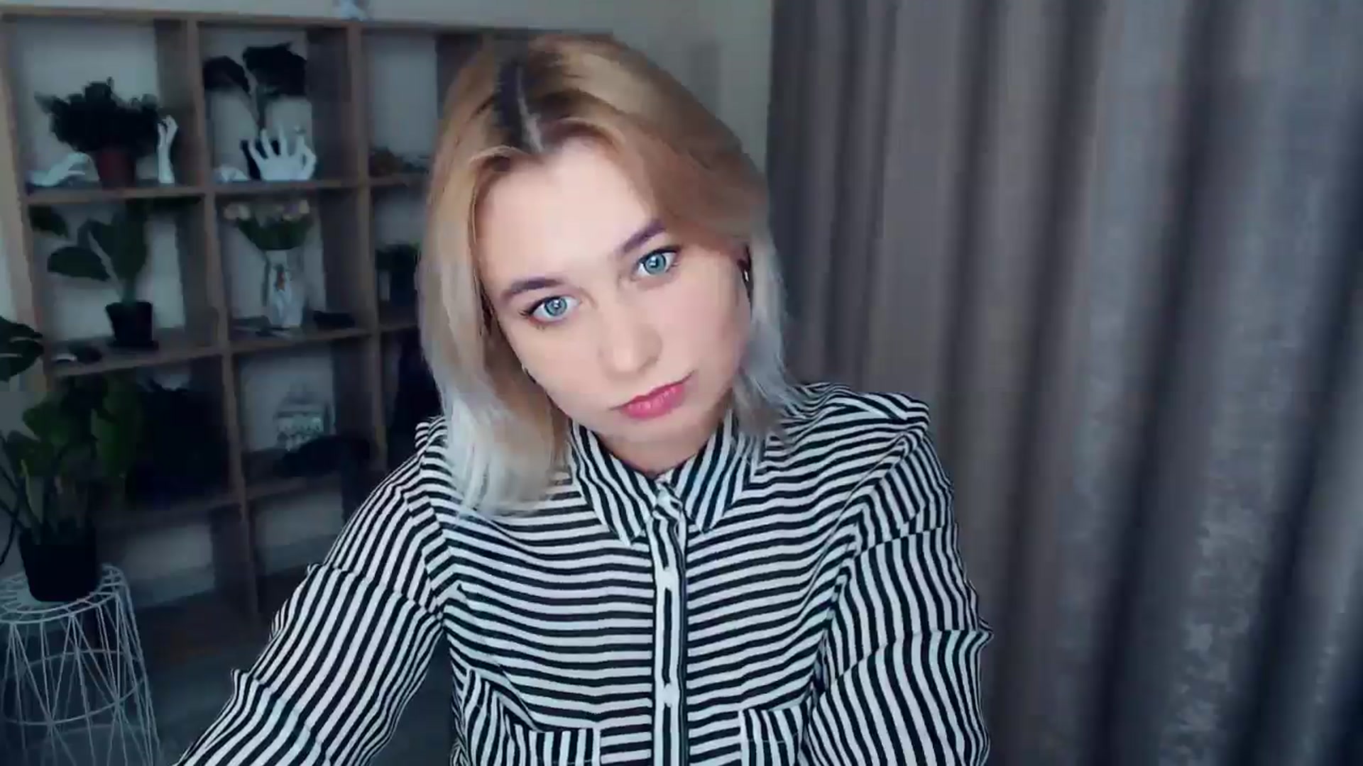 Gallery image thumbnail from Kukla_kolduna's myfreecams stream on, 12/06/2024, 18:55 image 8 of 20