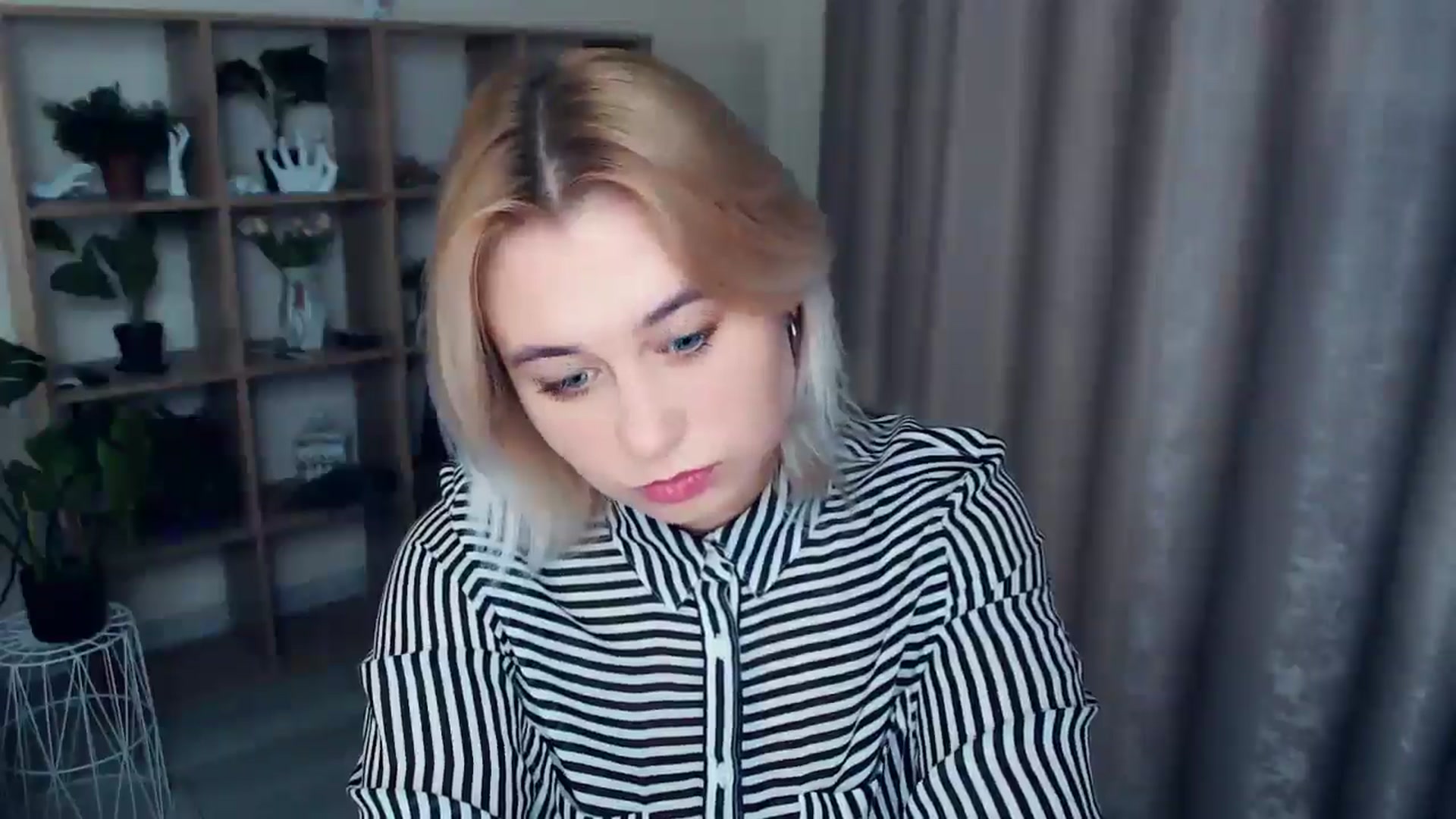 Gallery image thumbnail from Kukla_kolduna's myfreecams stream on, 12/06/2024, 18:55 image 7 of 20