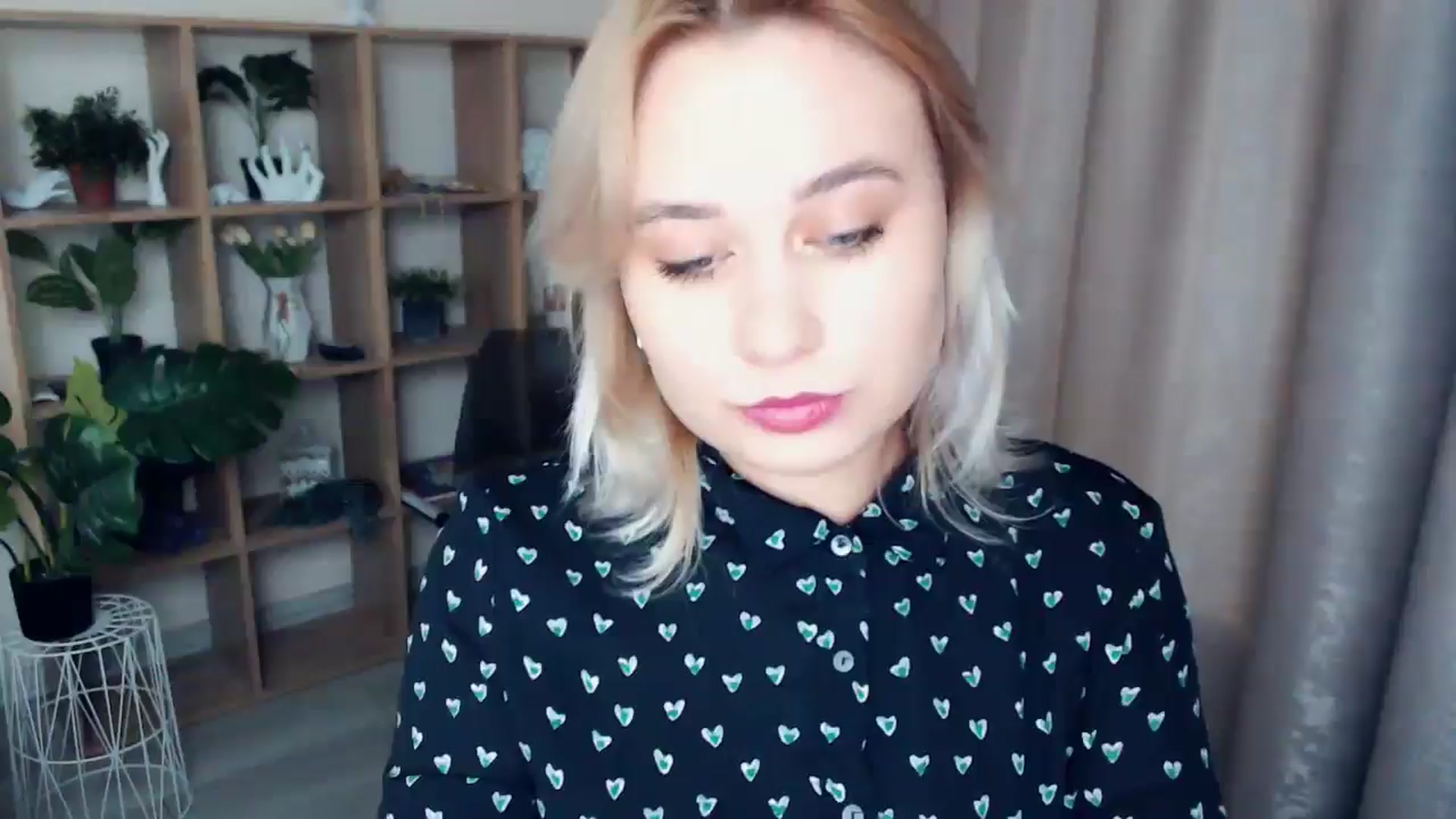 Gallery image thumbnail from Kukla_kolduna's myfreecams stream on, 12/08/2024, 16:34 image 1 of 20