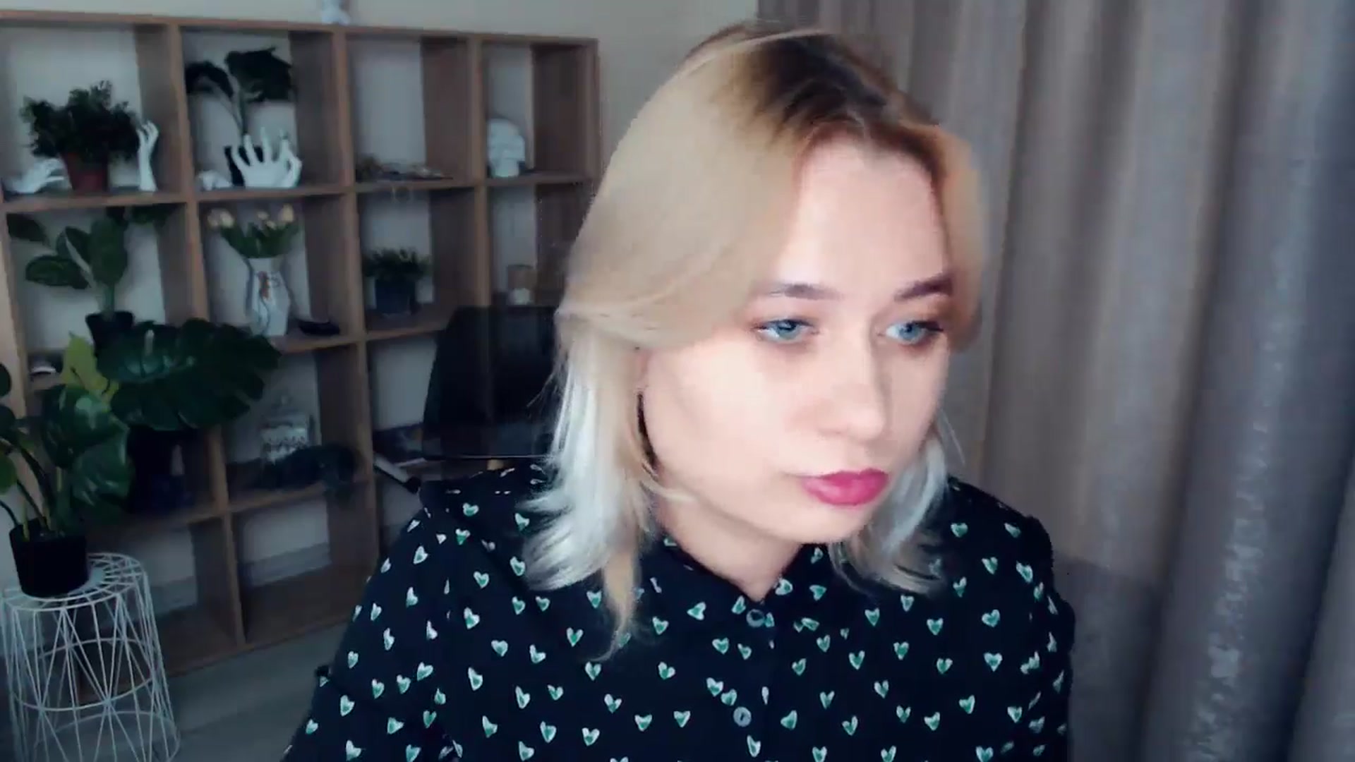 Gallery image thumbnail from Kukla_kolduna's myfreecams stream on, 12/08/2024, 16:34 image 7 of 20