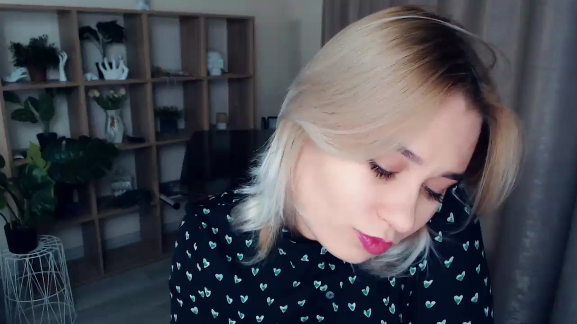 Gallery image thumbnail from Kukla_kolduna's myfreecams stream on, 12/08/2024, 16:34 image 9 of 20