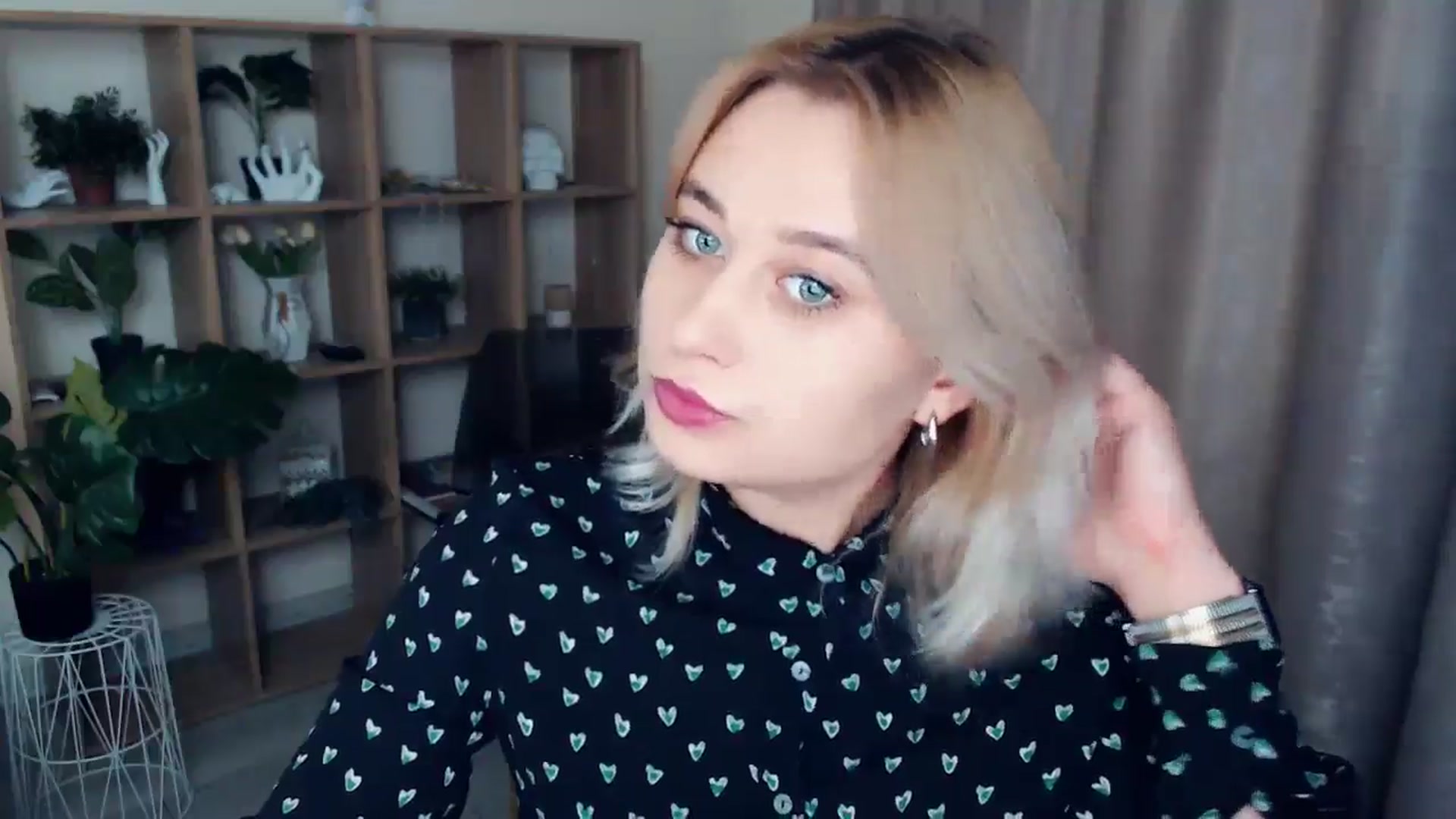 Gallery image thumbnail from Kukla_kolduna's myfreecams stream on, 12/08/2024, 16:34 image 2 of 20