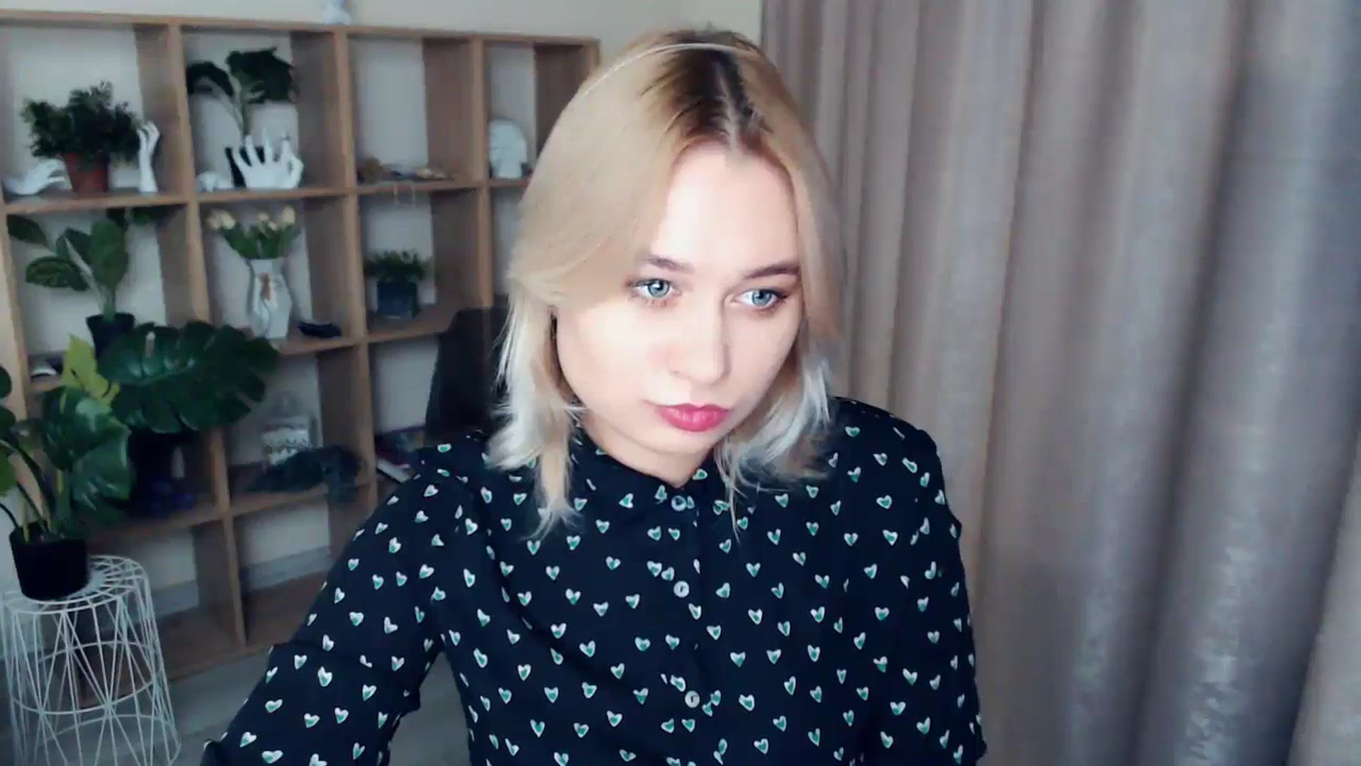 Gallery image thumbnail from Kukla_kolduna's myfreecams stream on, 12/08/2024, 16:34 image 14 of 20