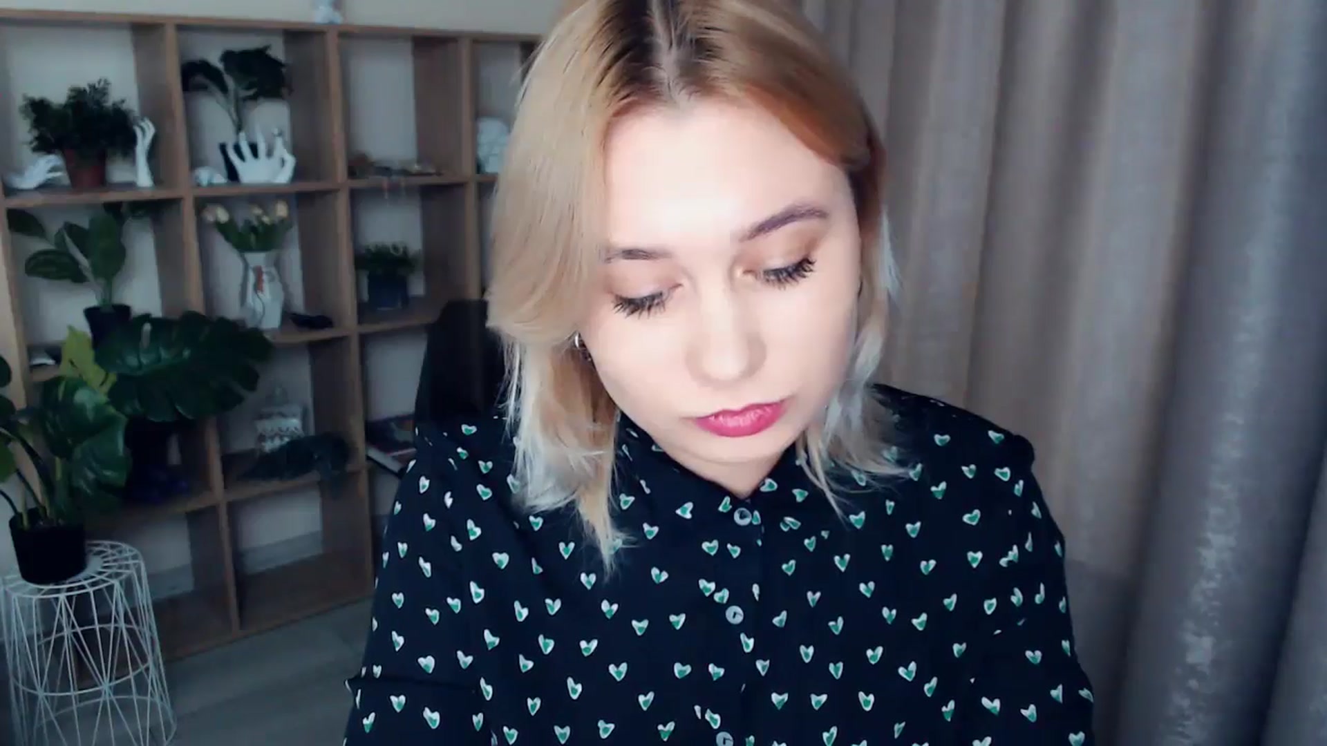 Gallery image thumbnail from Kukla_kolduna's myfreecams stream on, 12/08/2024, 16:34 image 20 of 20