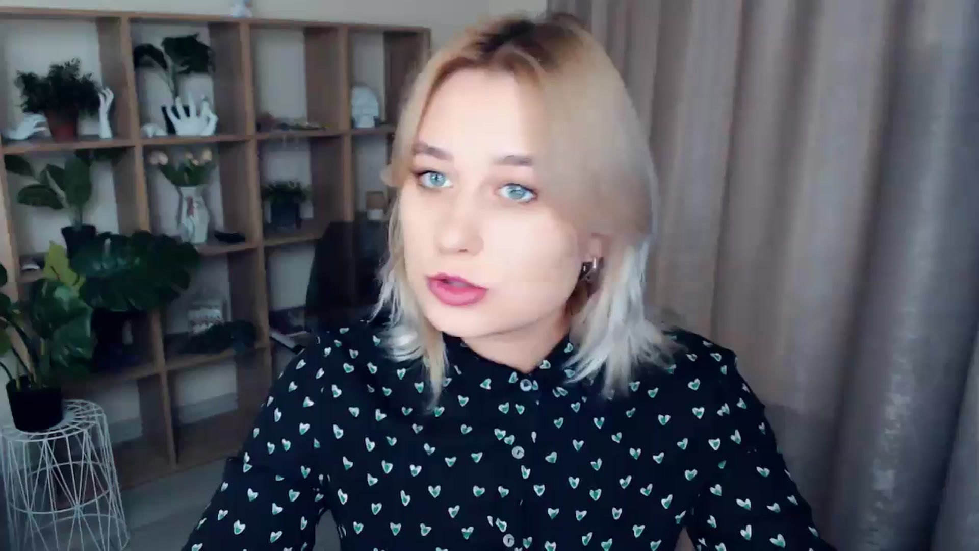 Gallery image thumbnail from Kukla_kolduna's myfreecams stream on, 12/08/2024, 16:34 image 3 of 20