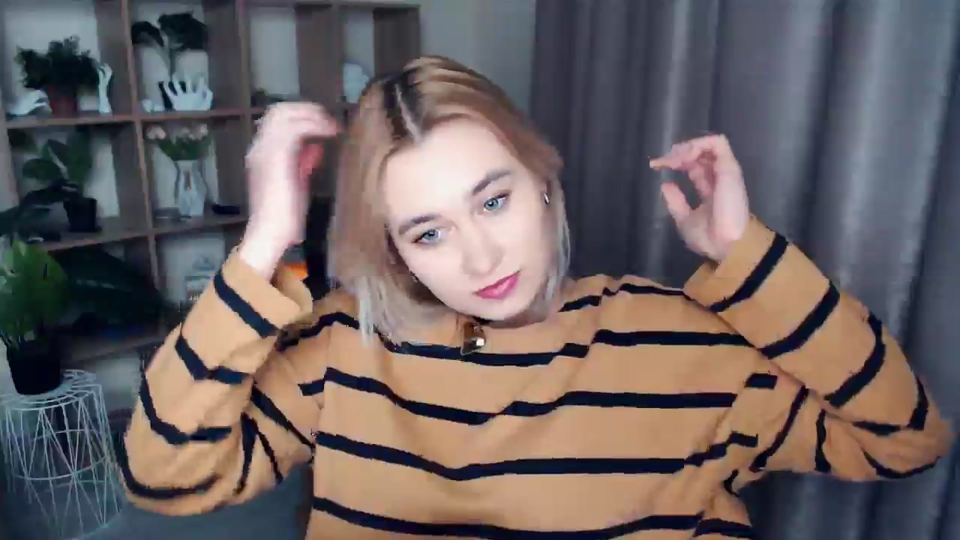 Gallery image thumbnail from Kukla_kolduna's myfreecams stream on, 12/11/2024, 15:00 image 16 of 20